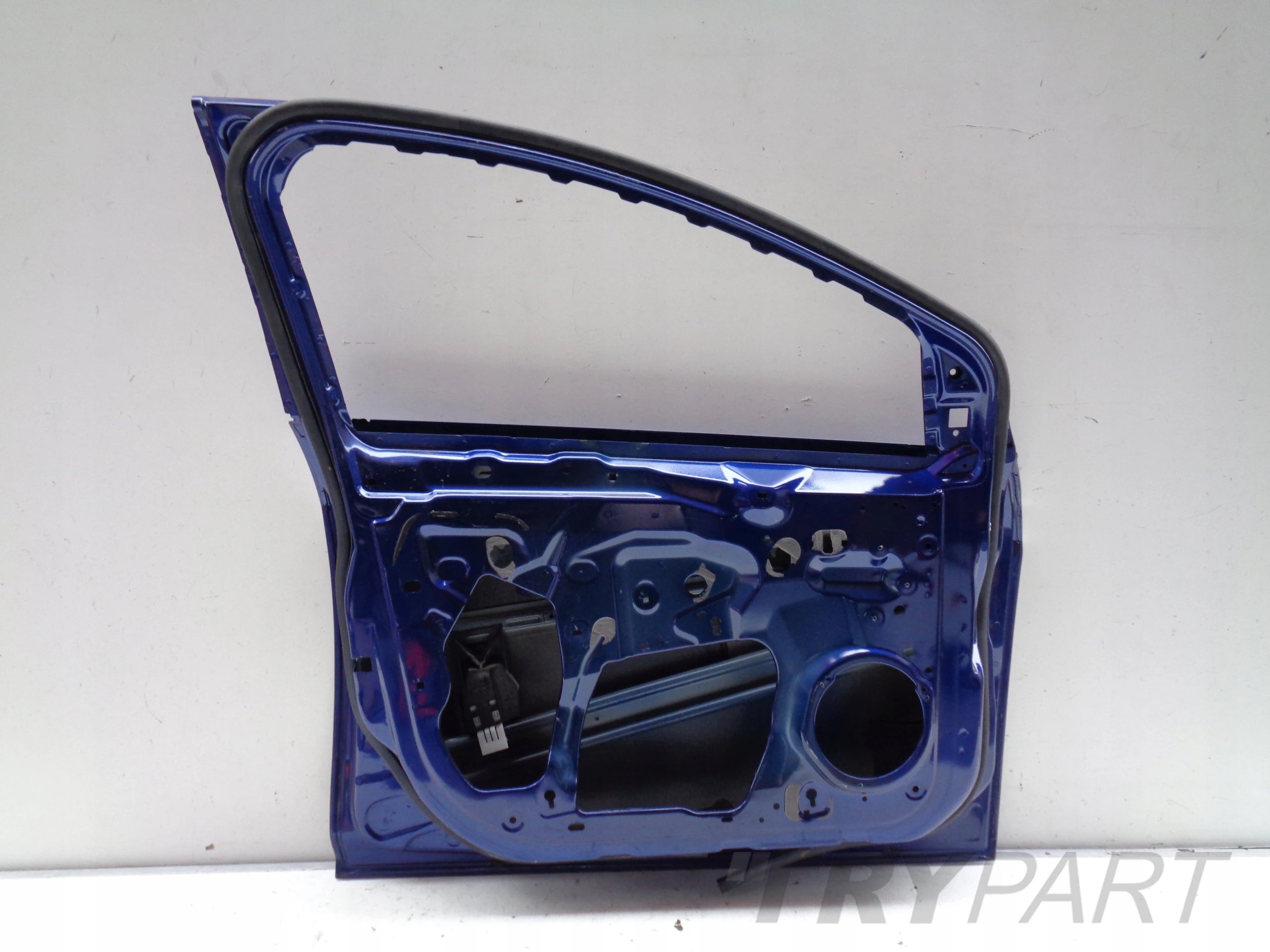 FRONT LEFT DOOR FORD FOCUS MK3 11- NO. 43457