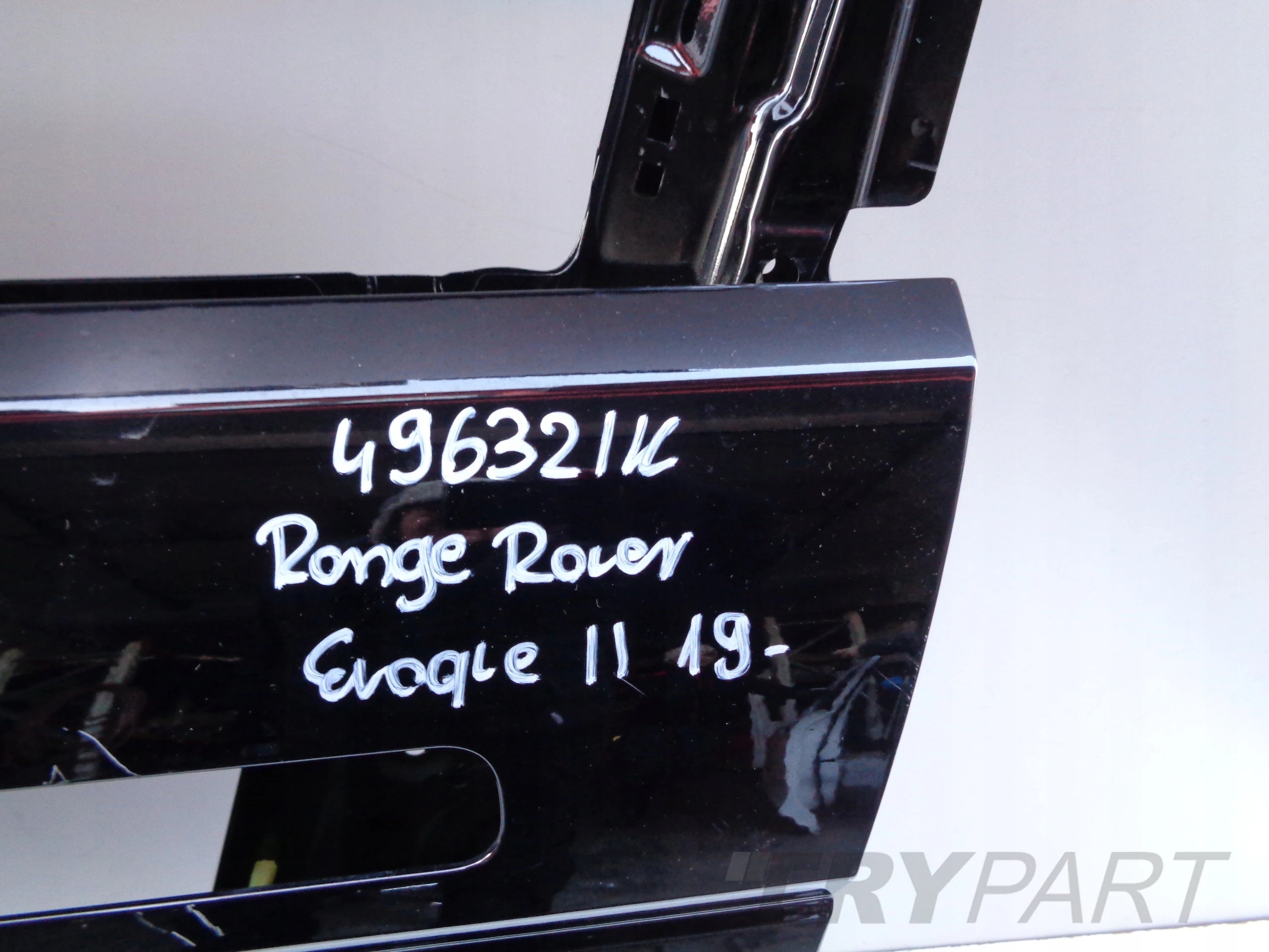 FRONT LEFT DOOR RANGE ROVER EVOQUE II 19- NO. 49632