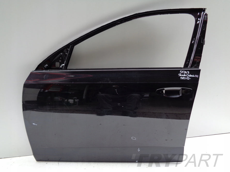 FRONT LEFT DOOR SKODA OCTAVIA III 3 5E 5E0 12- NO. 51343