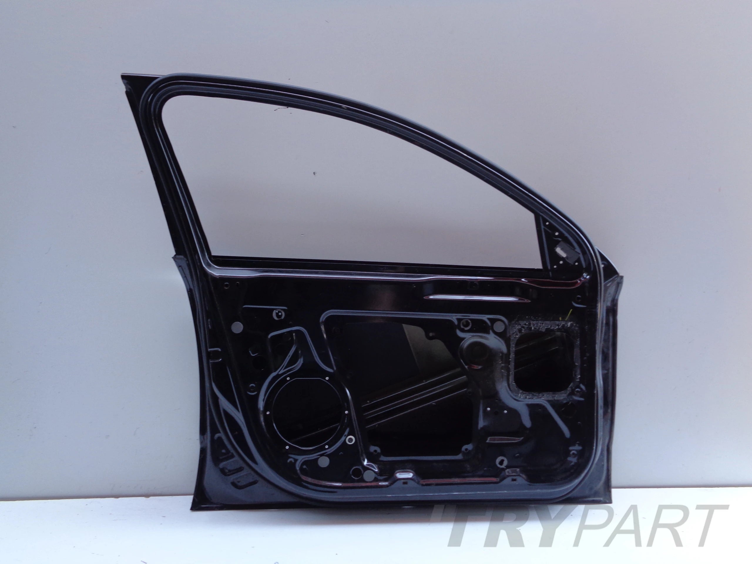 FRONT LEFT DOOR SKODA SUPERB II 3T 3T0 08- NO. 47137