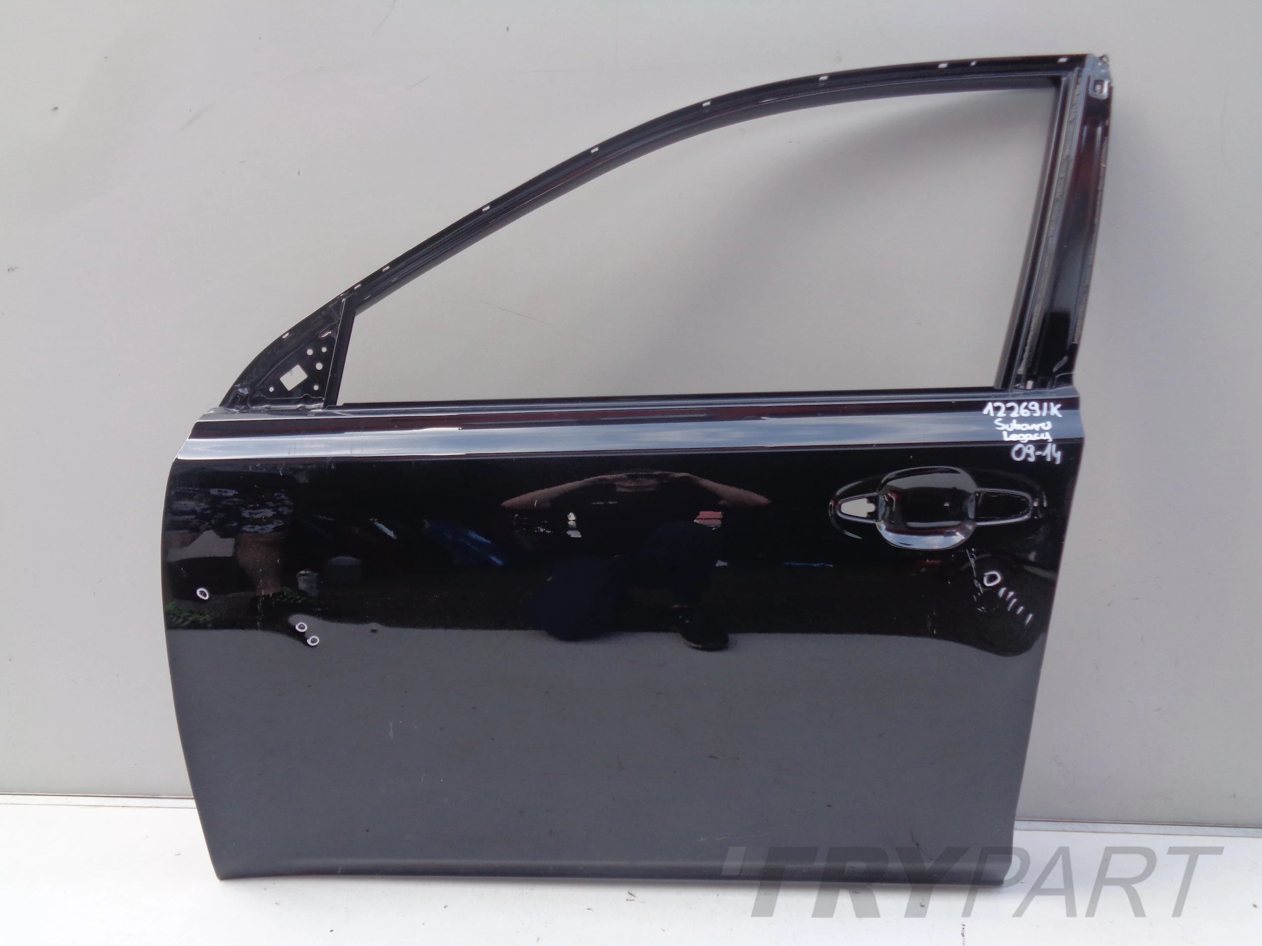 FRONT LEFT DOOR SUBARU LEGACY 09-14 NO. 12269