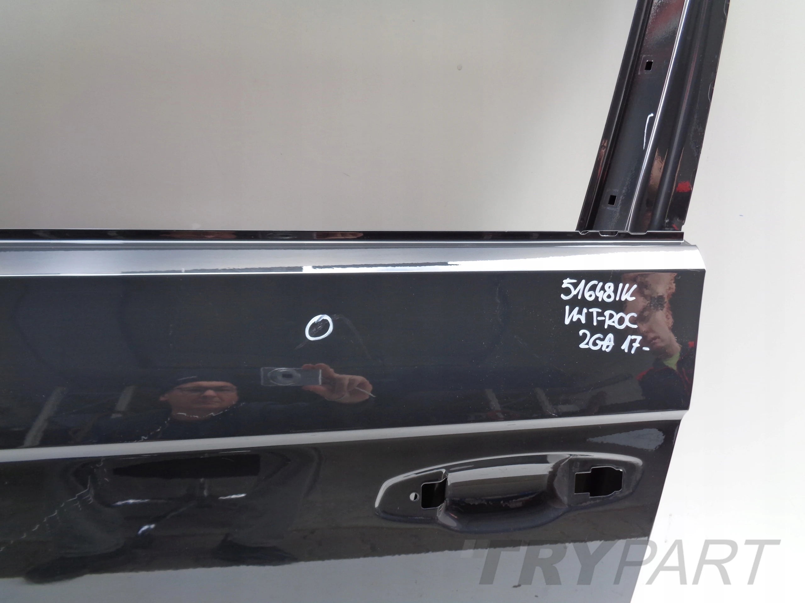 FRONT LEFT DOOR VW T-ROC 2GA 17- NO 51648