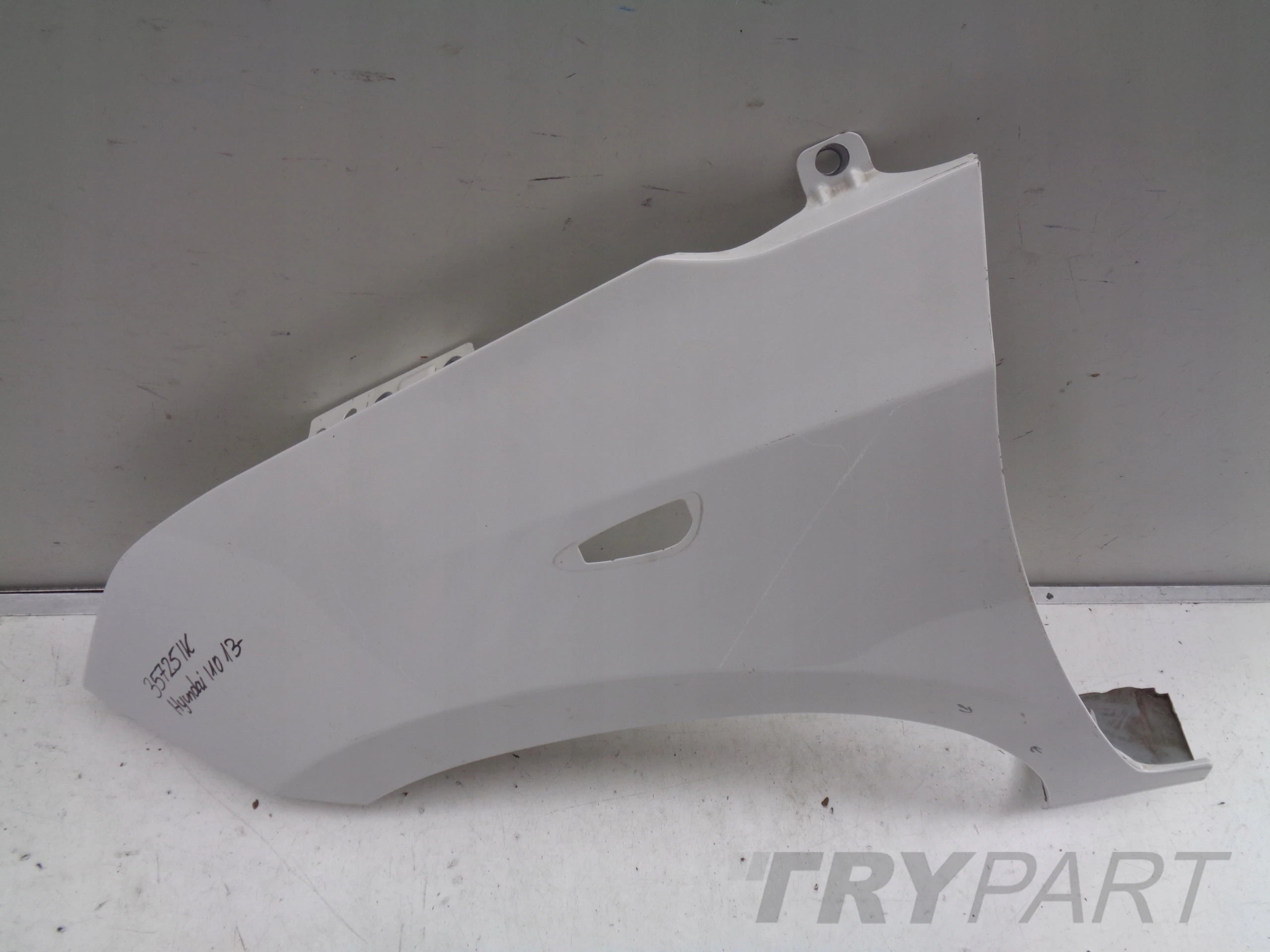 FRONT LEFT FENDER HYUNDAI I10 13- NO. 35725