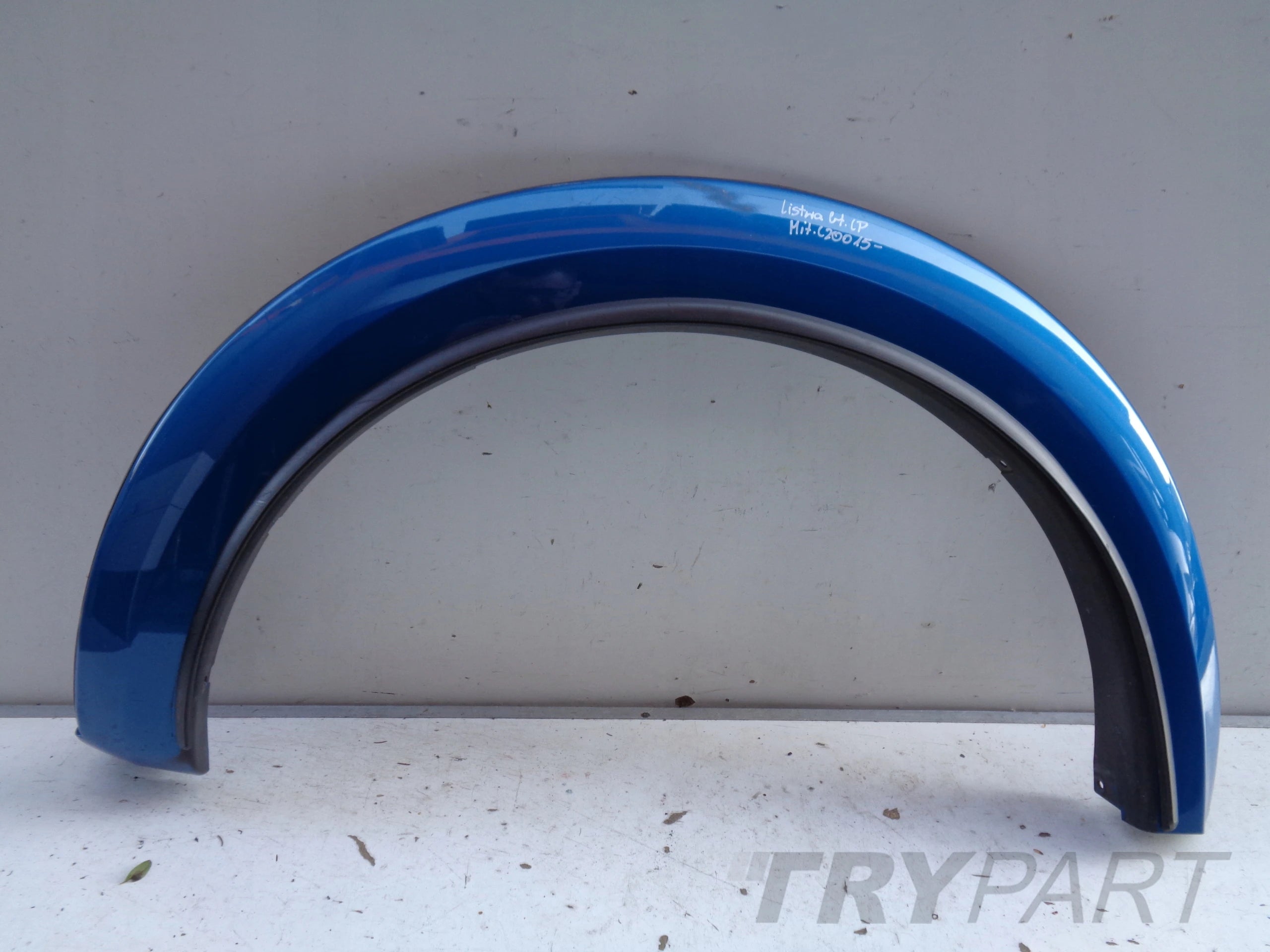 Front Left Fender Molding Mitsubishi L200 15-