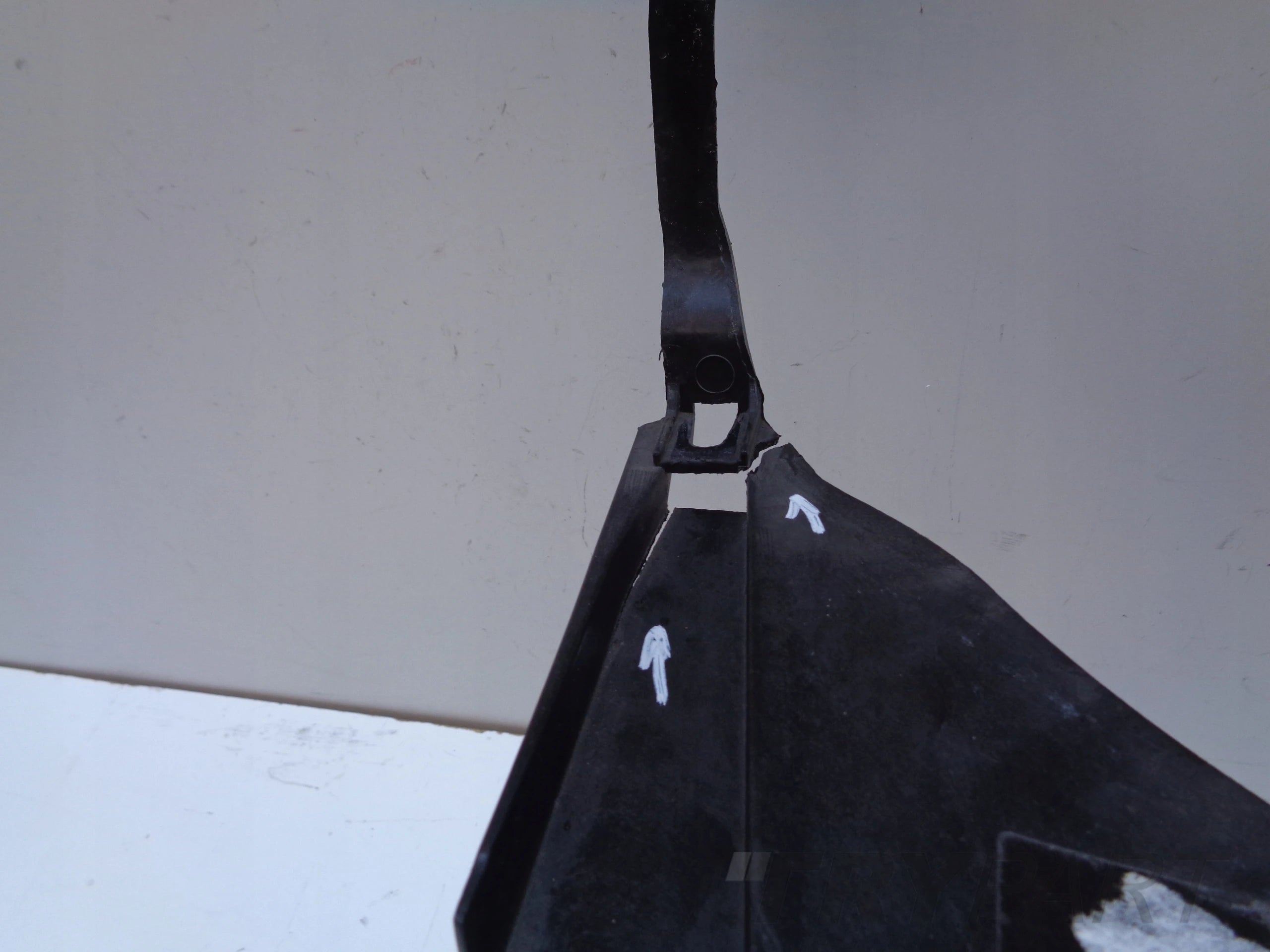 FRONT RADIATOR SUPPORT AUDI A4 B6 8E 8E0 01-04