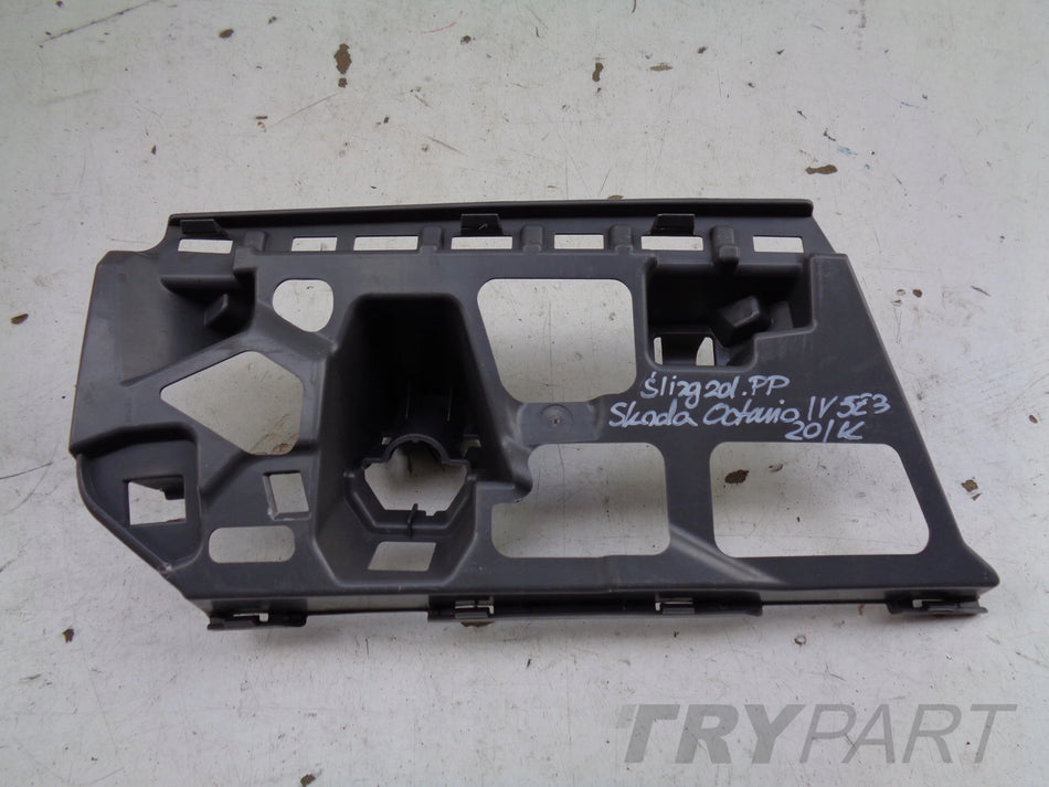 FRONT RIGHT BUMPER SLIDER SKODA OCTAVIA IV 4 RS 5E3 20-