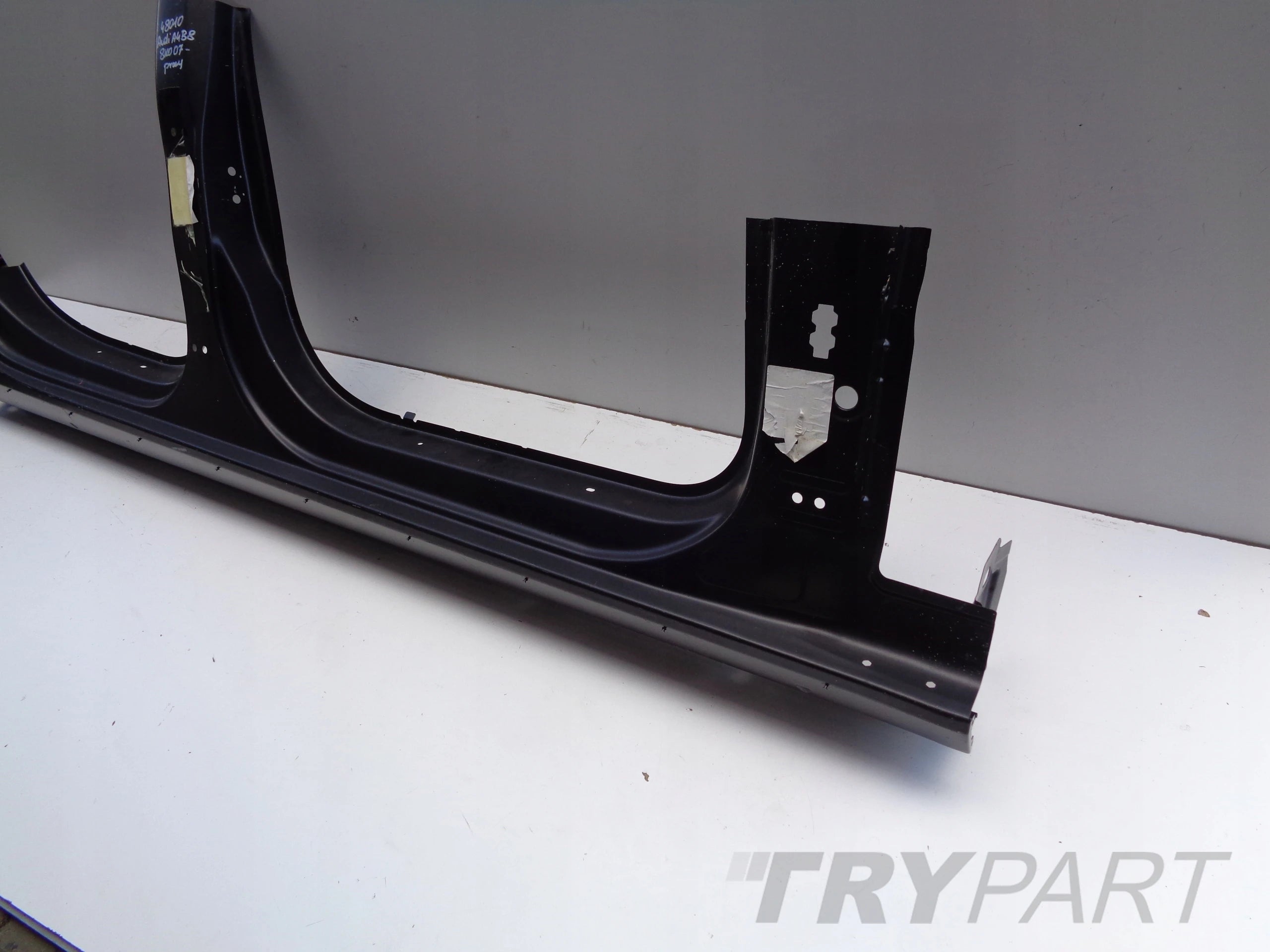 FRONT RIGHT DOOR SILL AUDI A4 B8 8K 8K0 07- NO. 48010