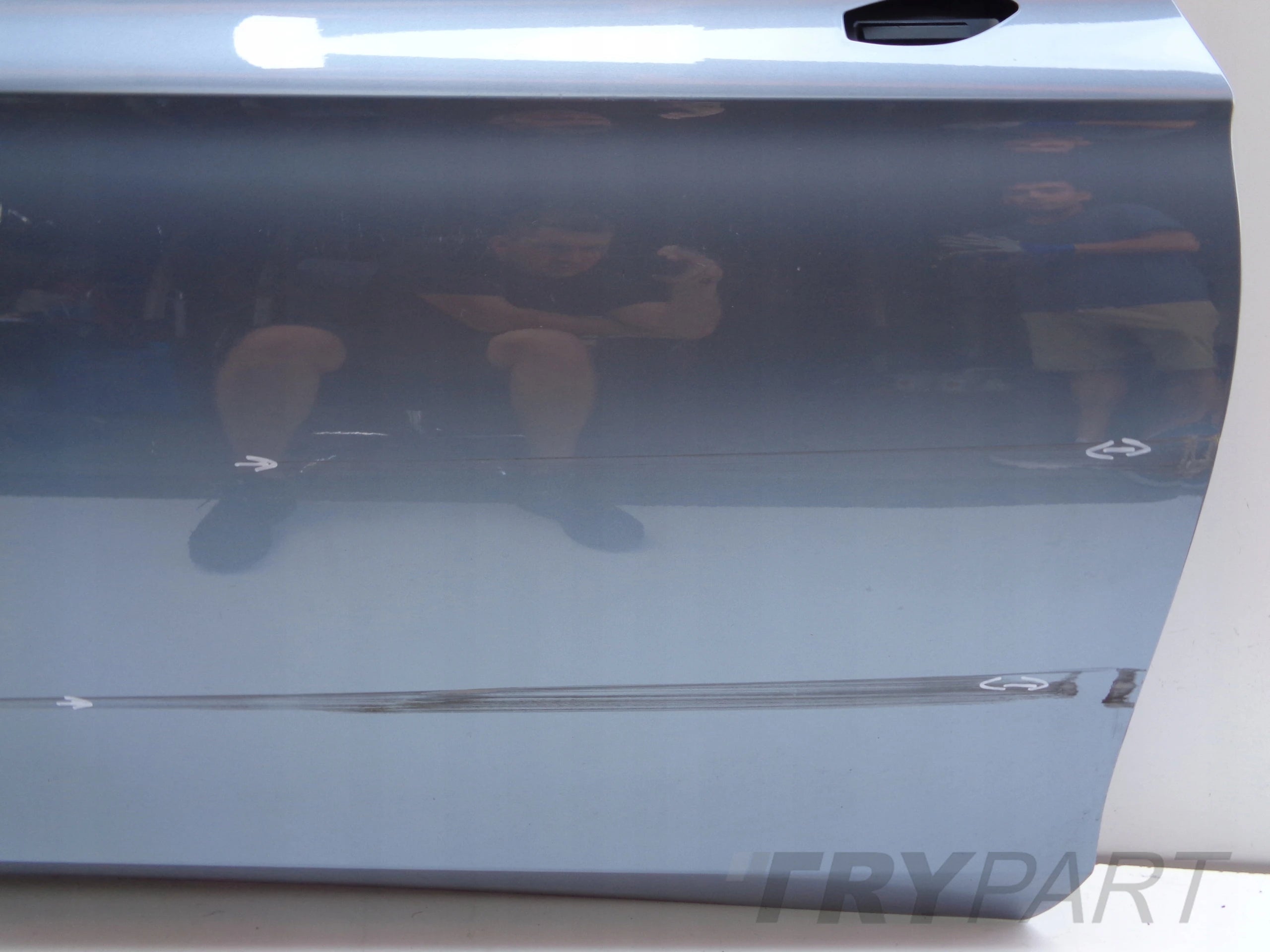 FRONT RIGHT DOOR VW ID7 14A NO. 47308