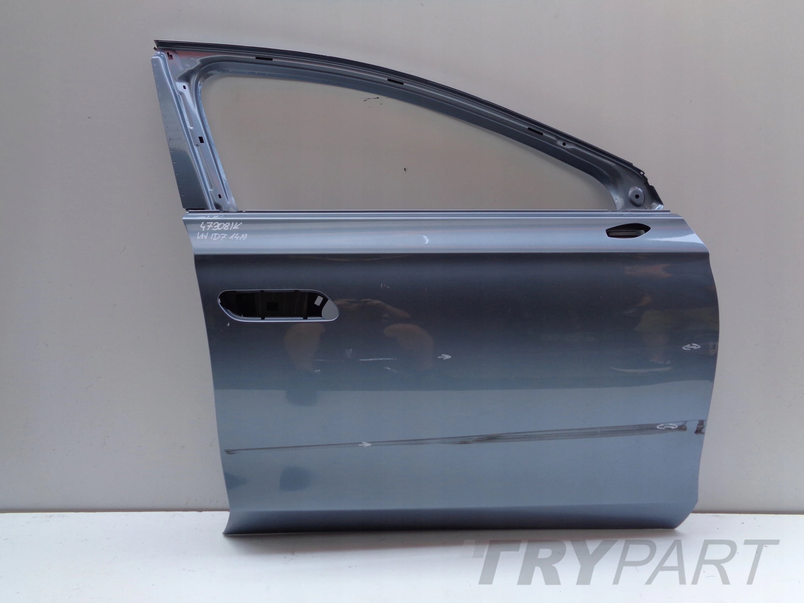 FRONT RIGHT DOOR VW ID7 14A NO. 47308