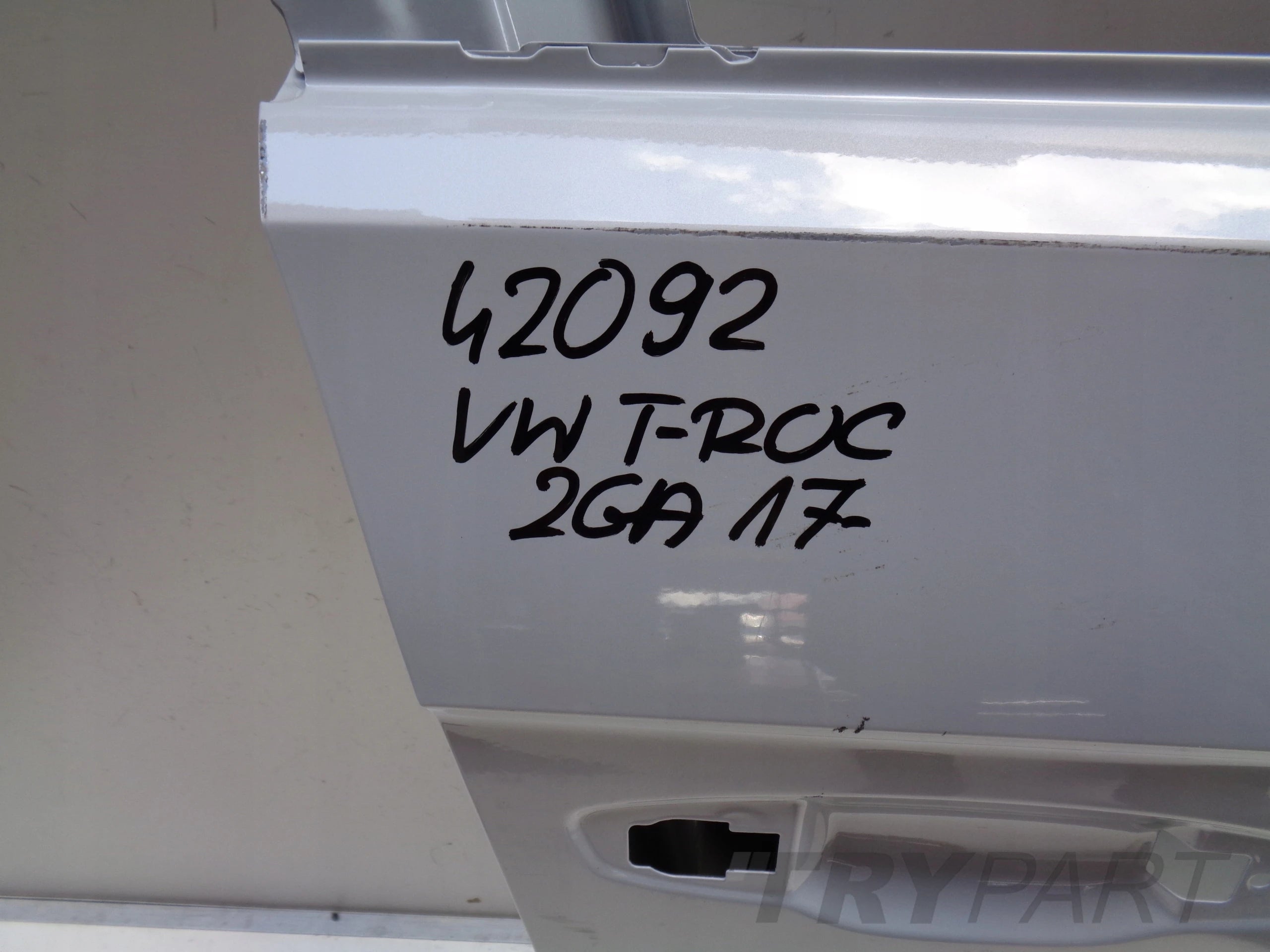 FRONT RIGHT DOOR VW T-ROC 2GA 17- NO. 42092