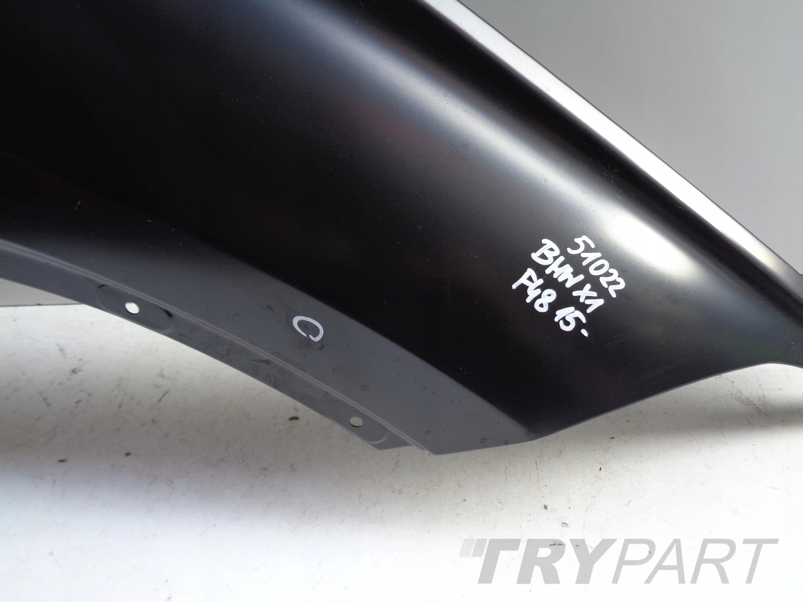 FRONT RIGHT FENDER BMW X1 F48 15- NO. 51022