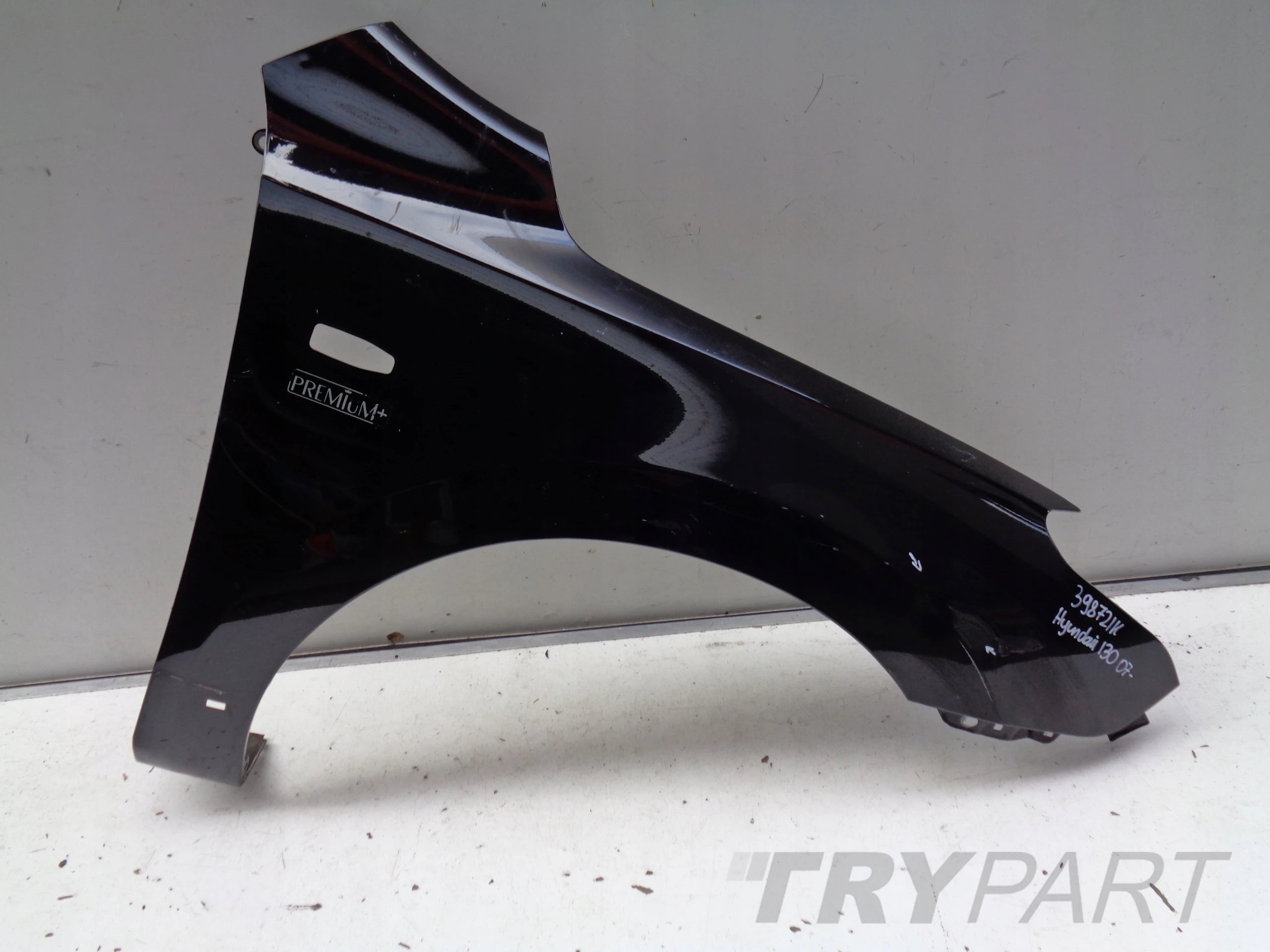 FRONT RIGHT FENDER HYUNDAI I30 10-12 FACELIFT NO. 39872