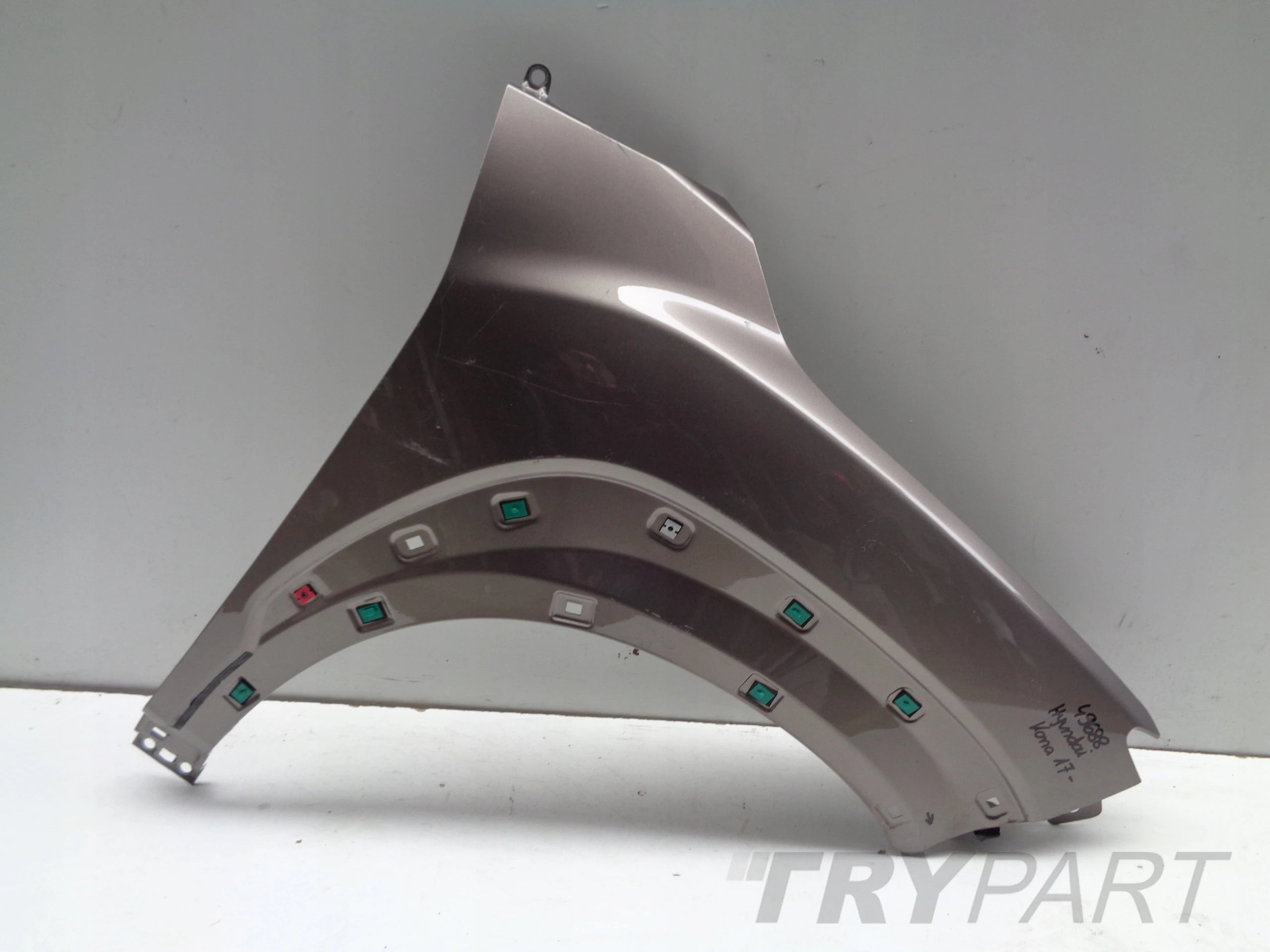 FRONT RIGHT FENDER HYUNDAI KONA 17- NO. 49688