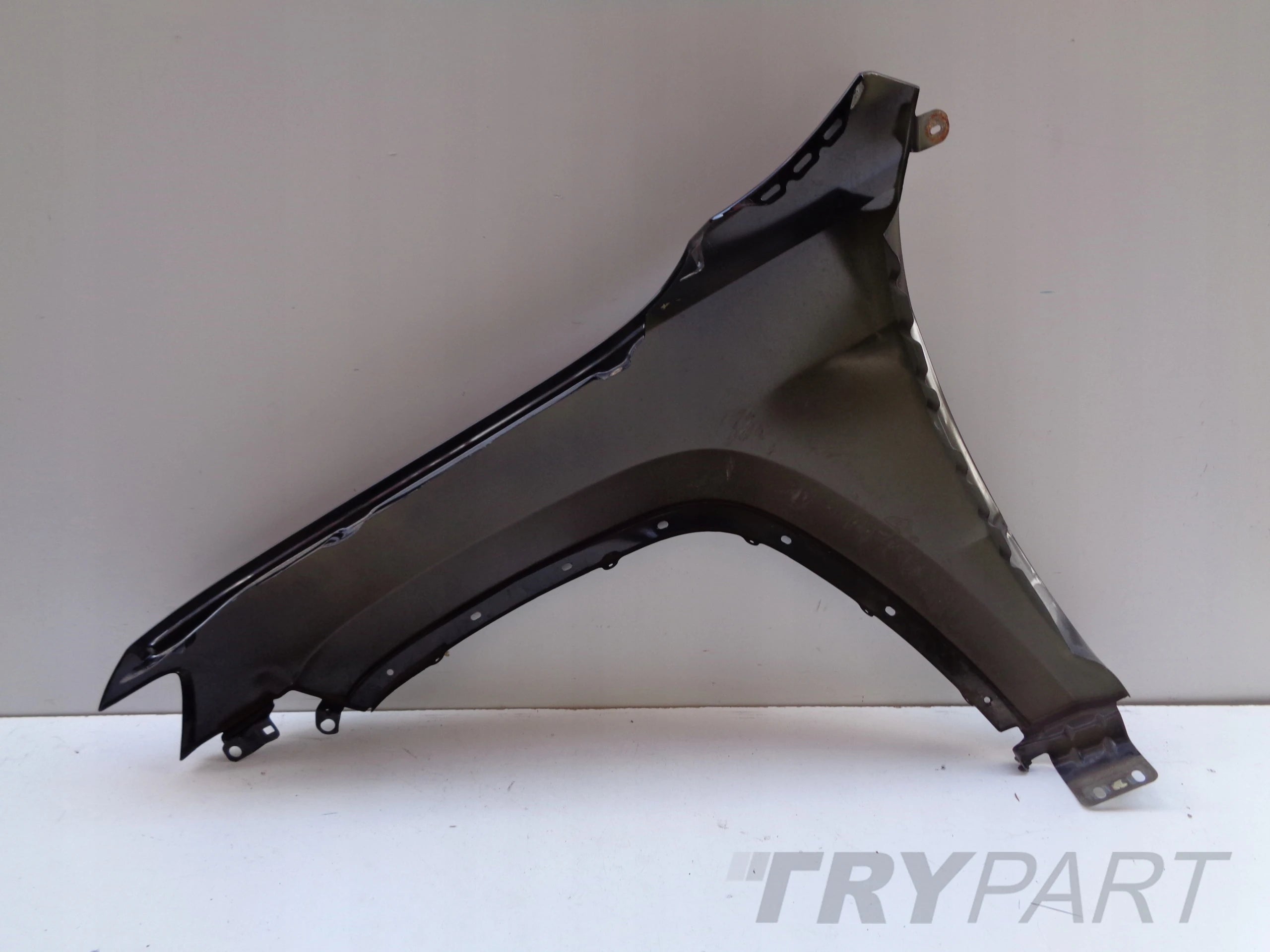 FRONT RIGHT FENDER JEEP GRAND CHEROKEE WK2 13- NO. 48686