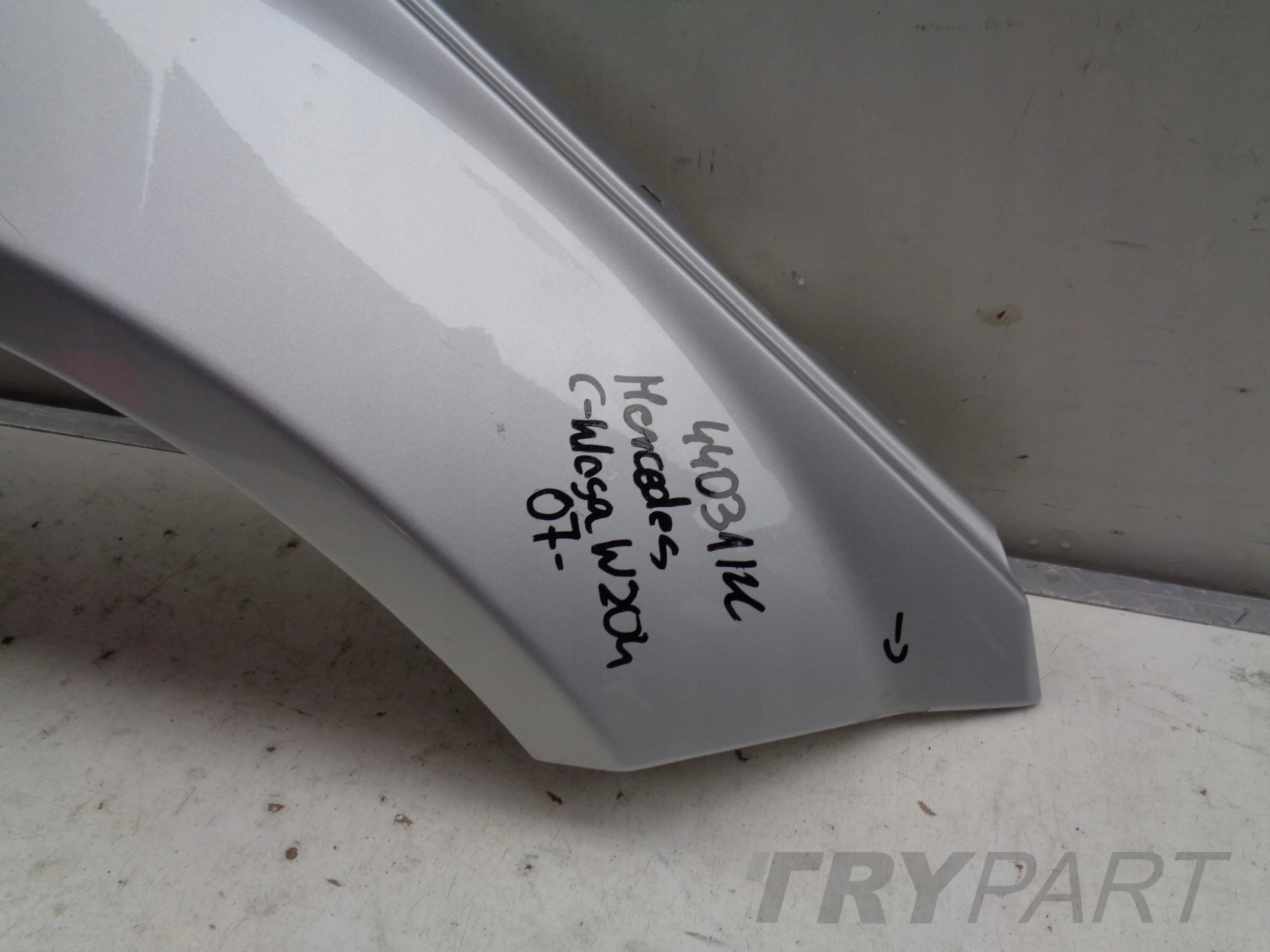 FRONT RIGHT FENDER MERCEDES C-CLASS W204 07- NO. 44031