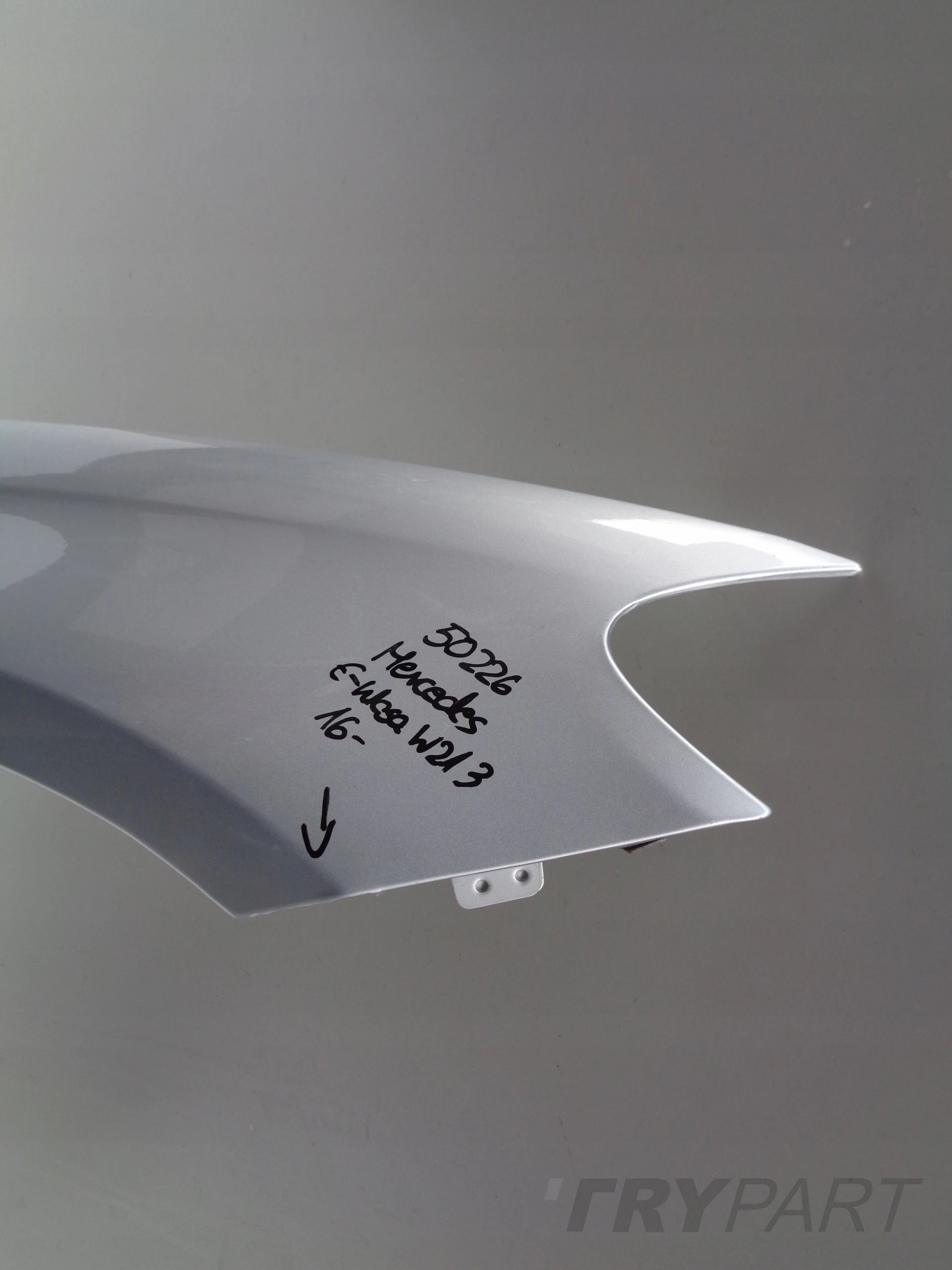 FRONT RIGHT FENDER MERCEDES E-CLASS W213 16- NO. 50226