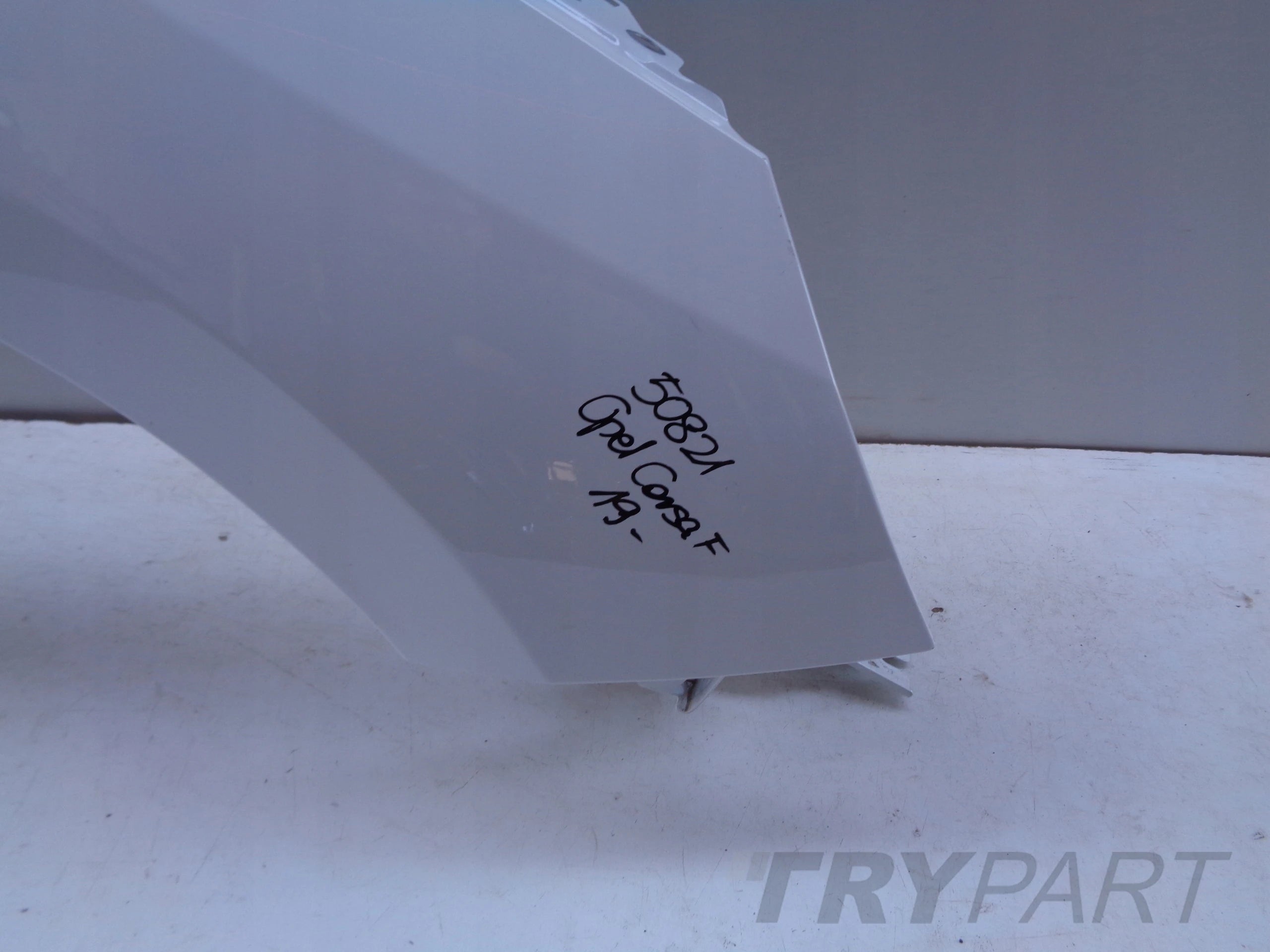 FRONT RIGHT FENDER OPEL CORSA F 19- NO. 50821