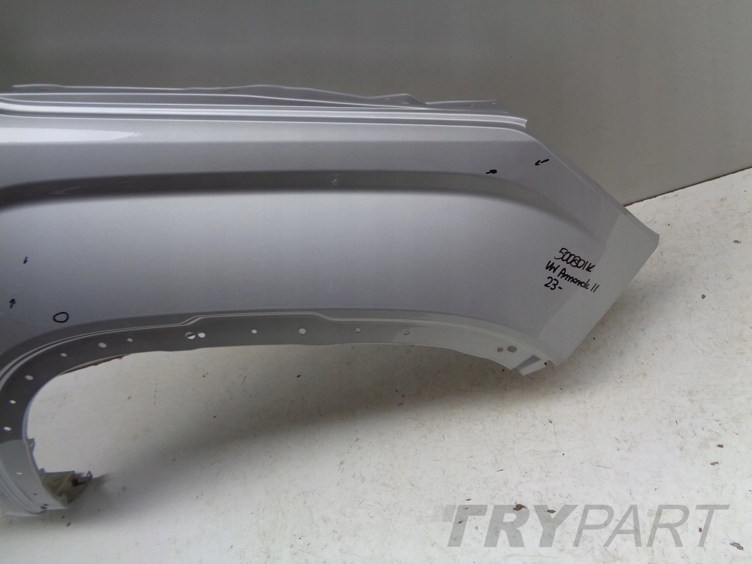 FRONT RIGHT FENDER VW AMAROK II 23- NO. 50080