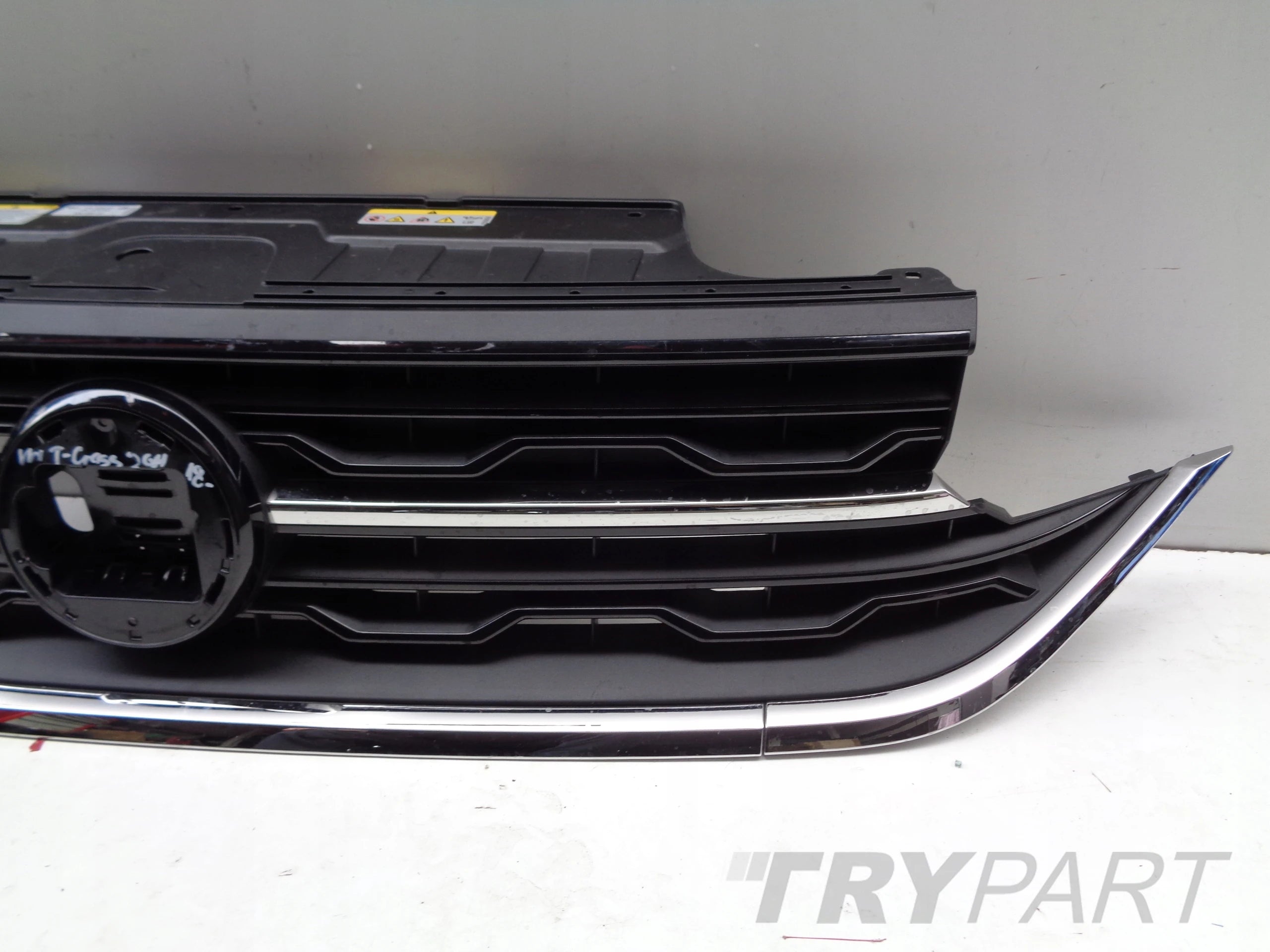 Grille Assembly VW T-CROSS 2GM 18-