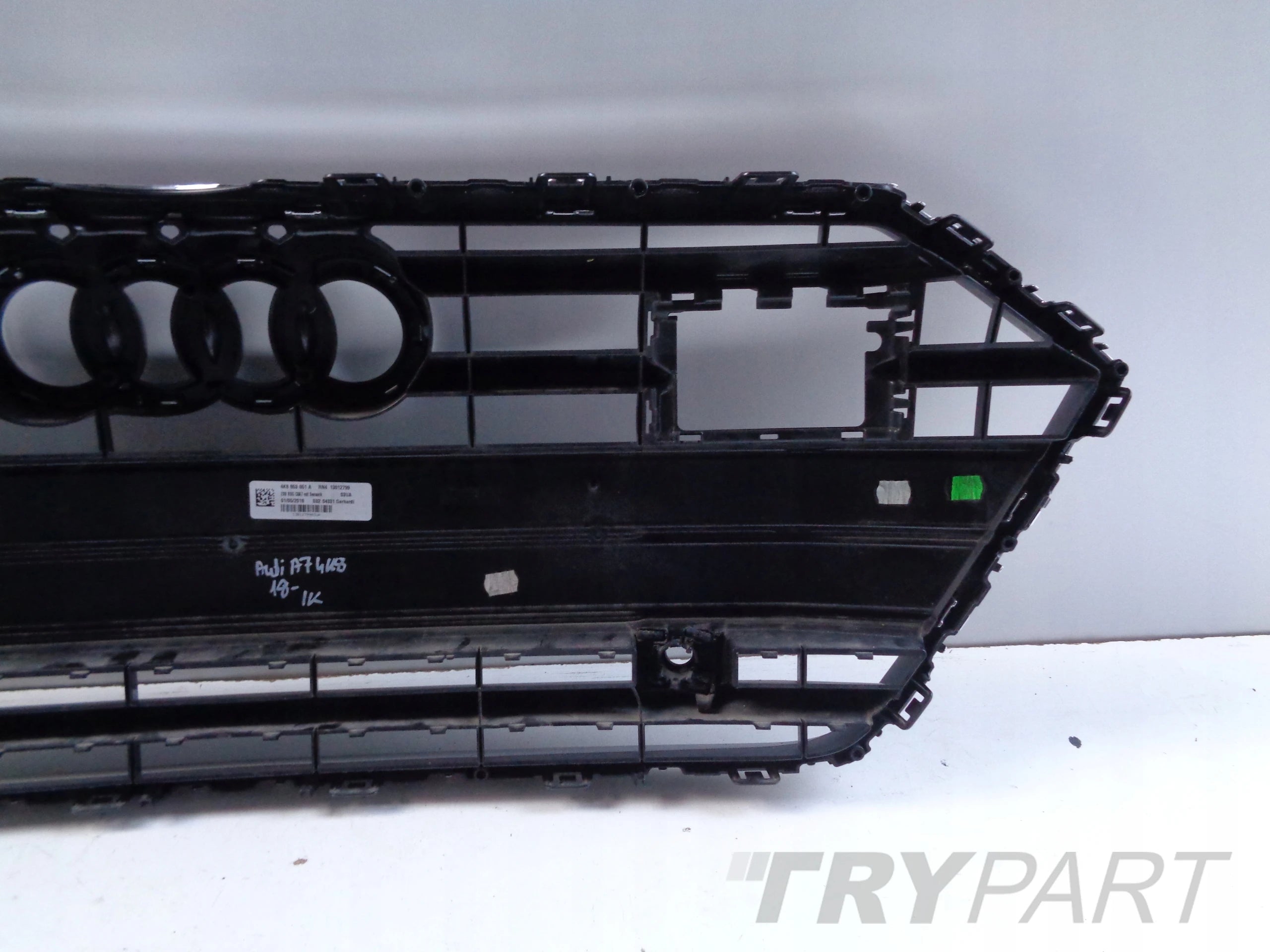 Grille for AUDI A7 4K8 18-