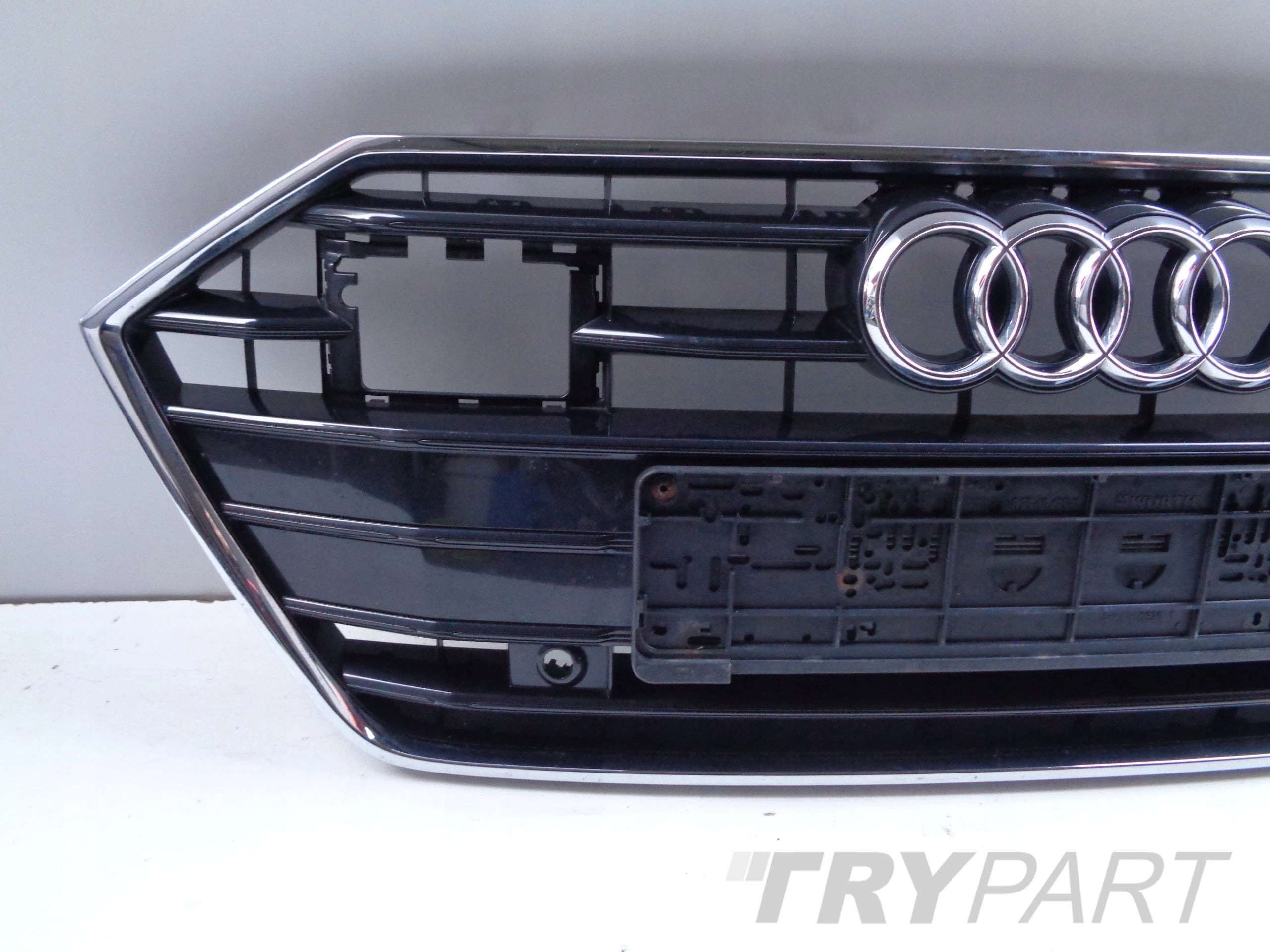 Grille for AUDI A7 4K8 18-