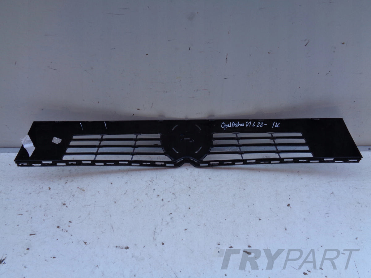 Grille for OPEL ASTRA VI L 22-