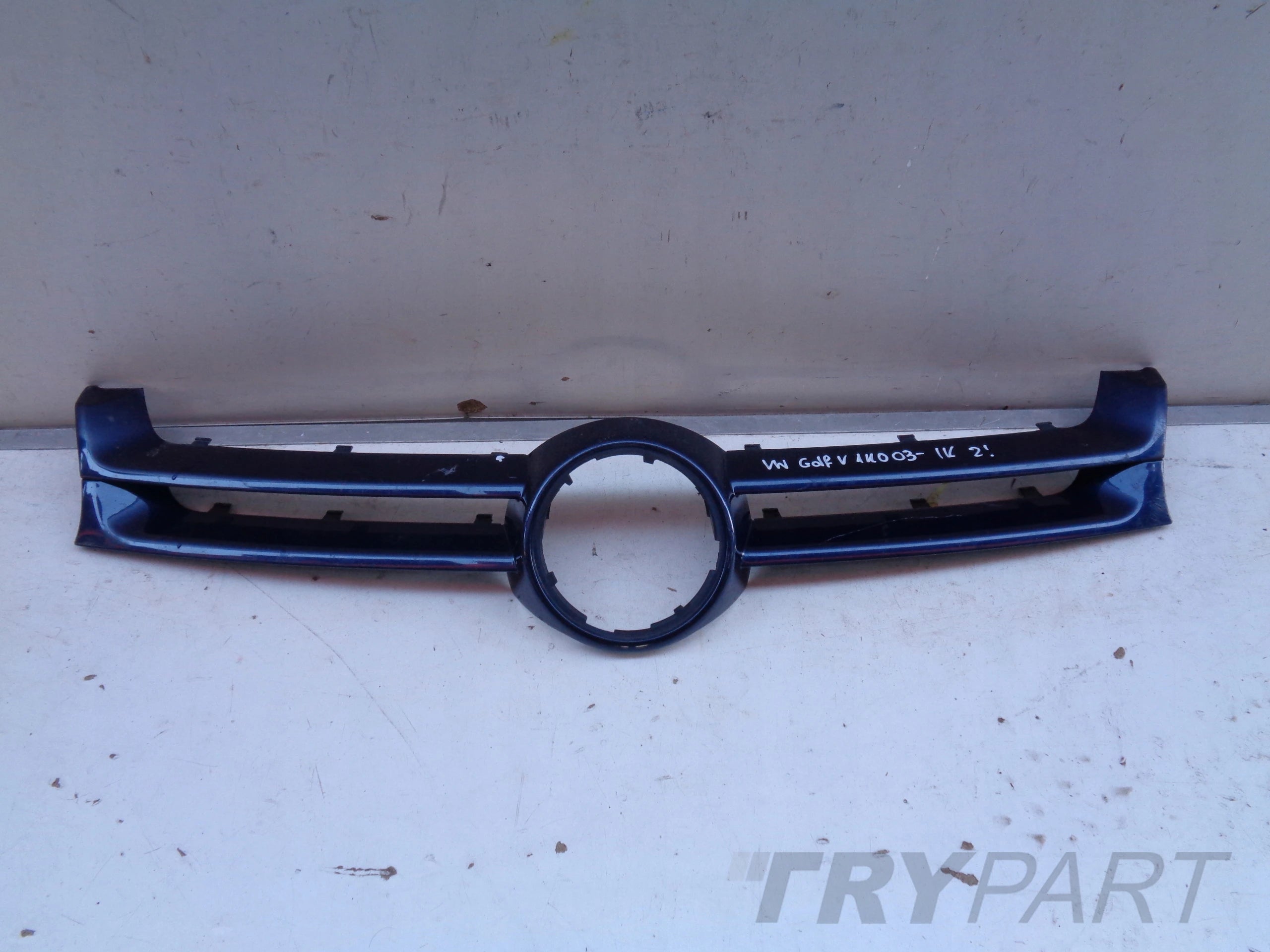 Grille trim molding for VW GOLF V 5 1K 1K0 03-08 HB