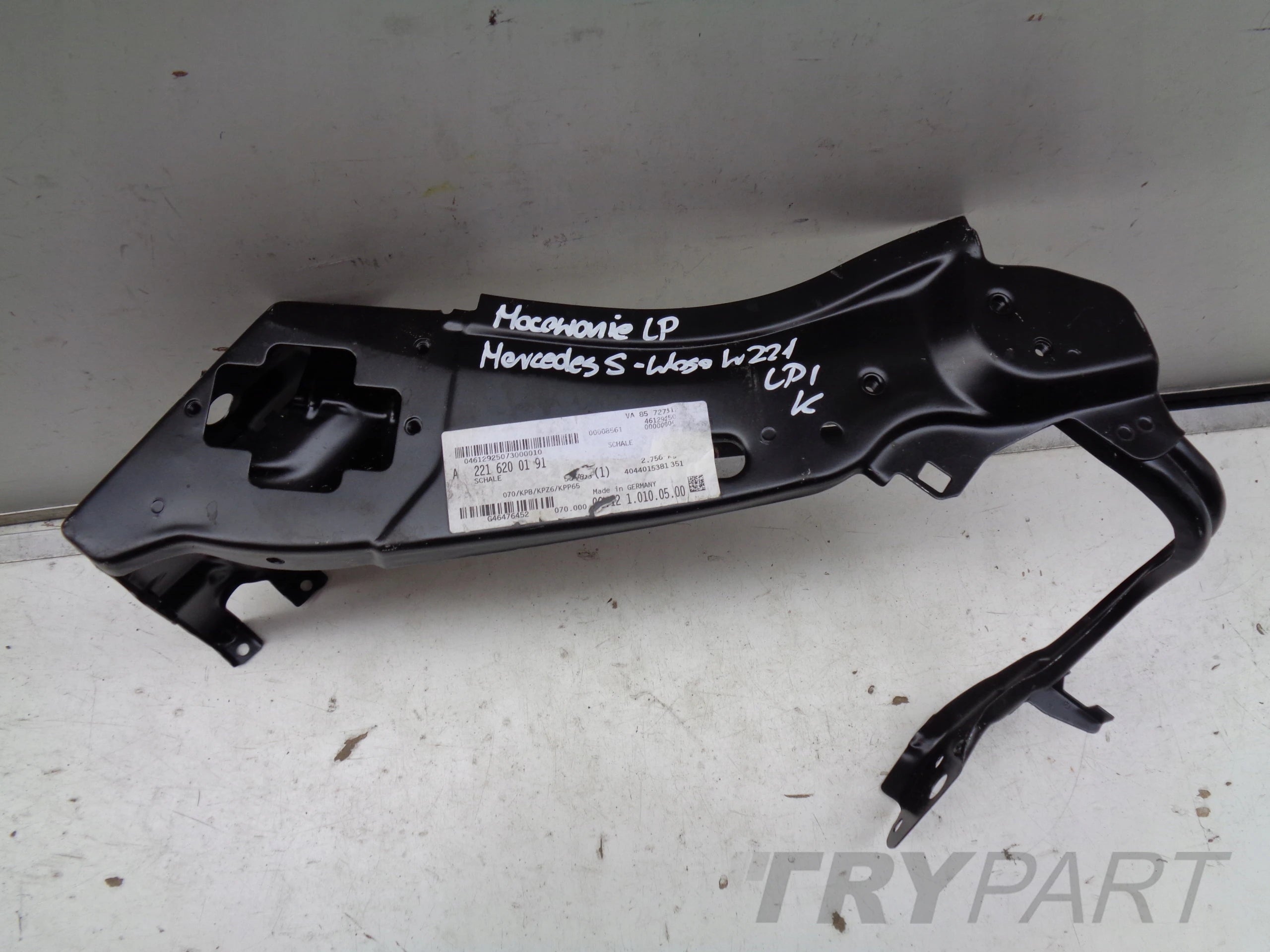 HEADLIGHT MOUNTING BRACKET LEFT MERCEDES S-CLASS W221 FACELIFT