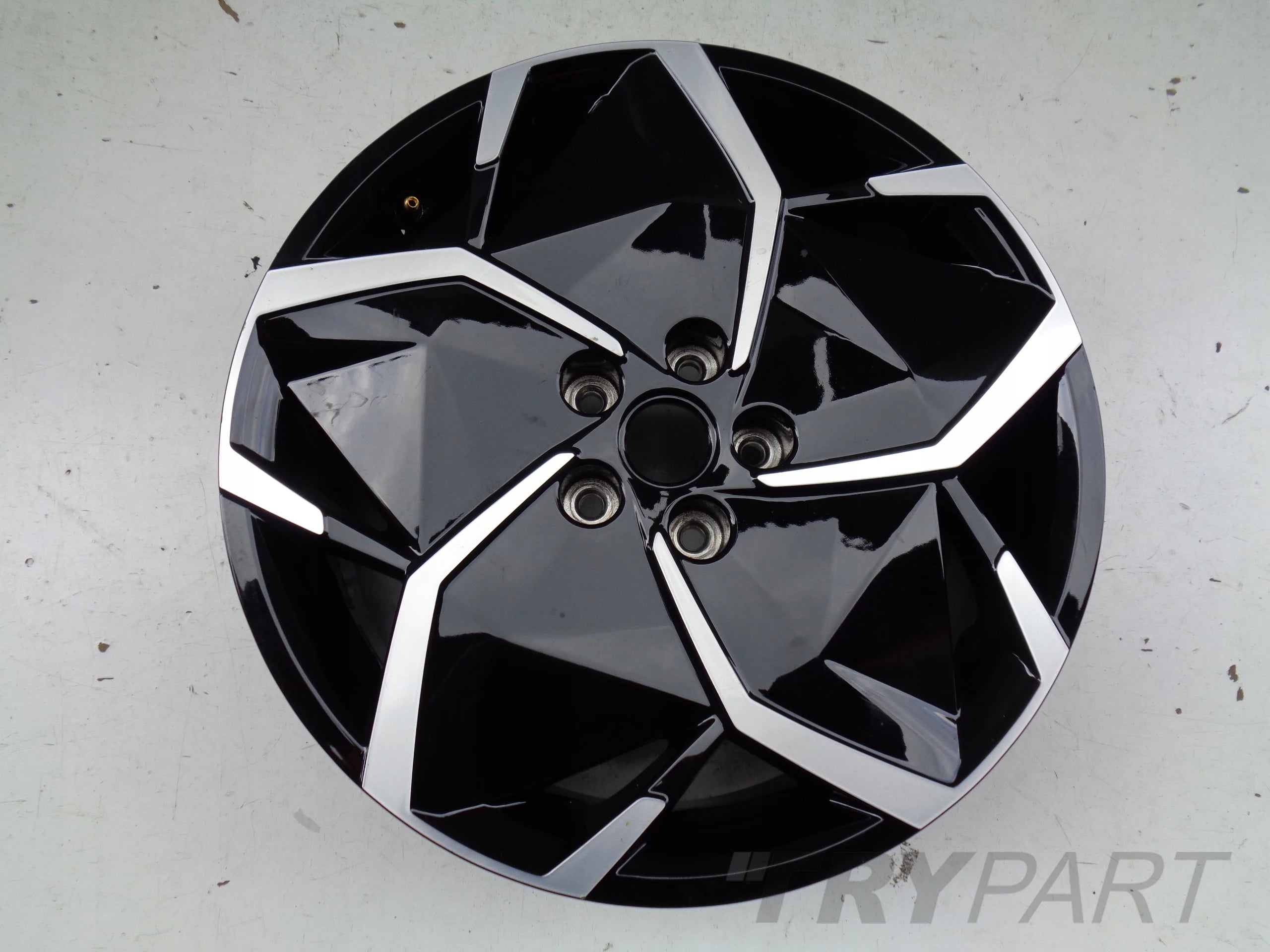 HYUNDAI ALUMINUM RIM 7.5JX19 ET49.5 5X114.3