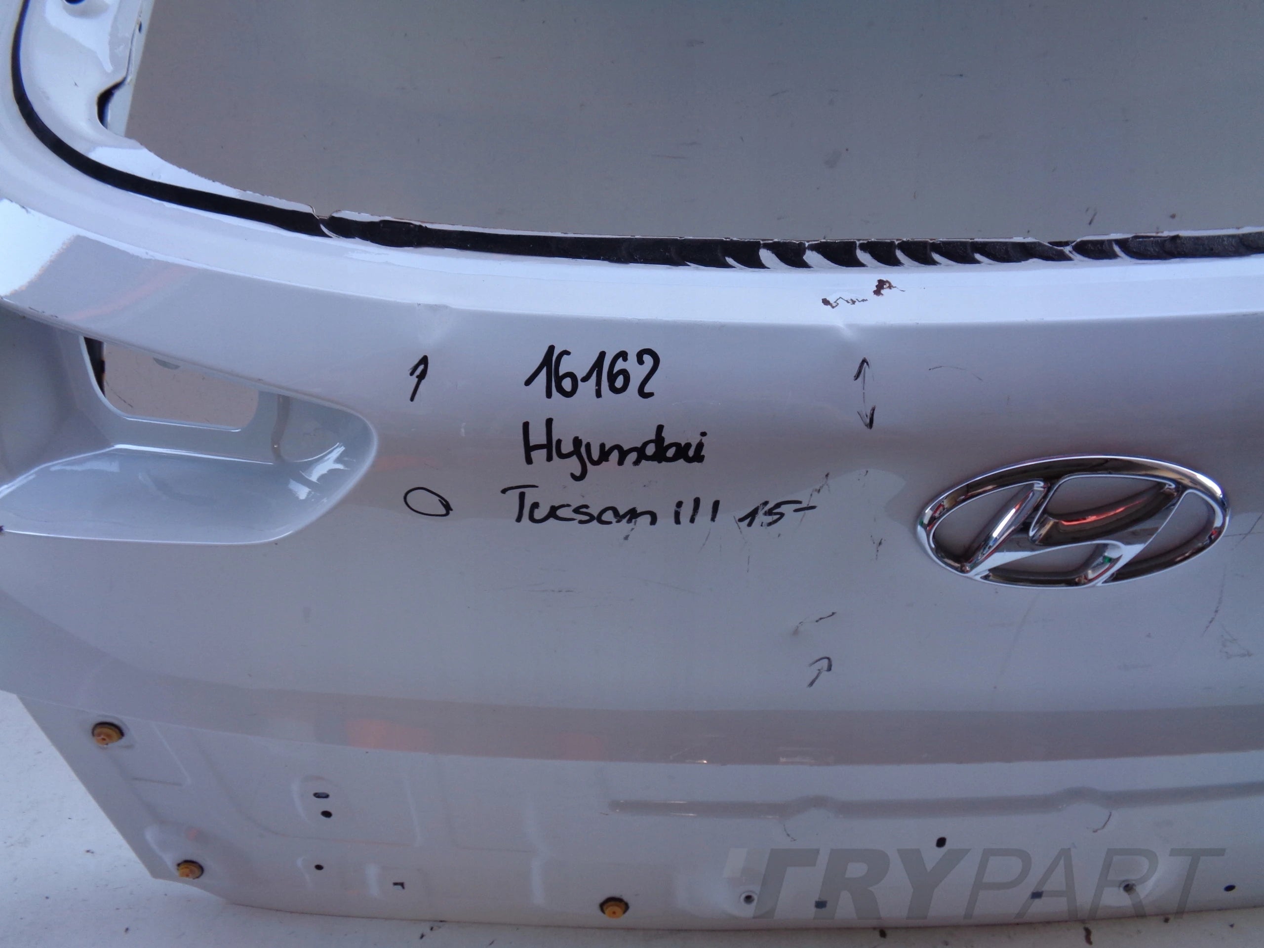 HYUNDAI TUCSON III 15-18 REAR TAILGATE NO. 16162