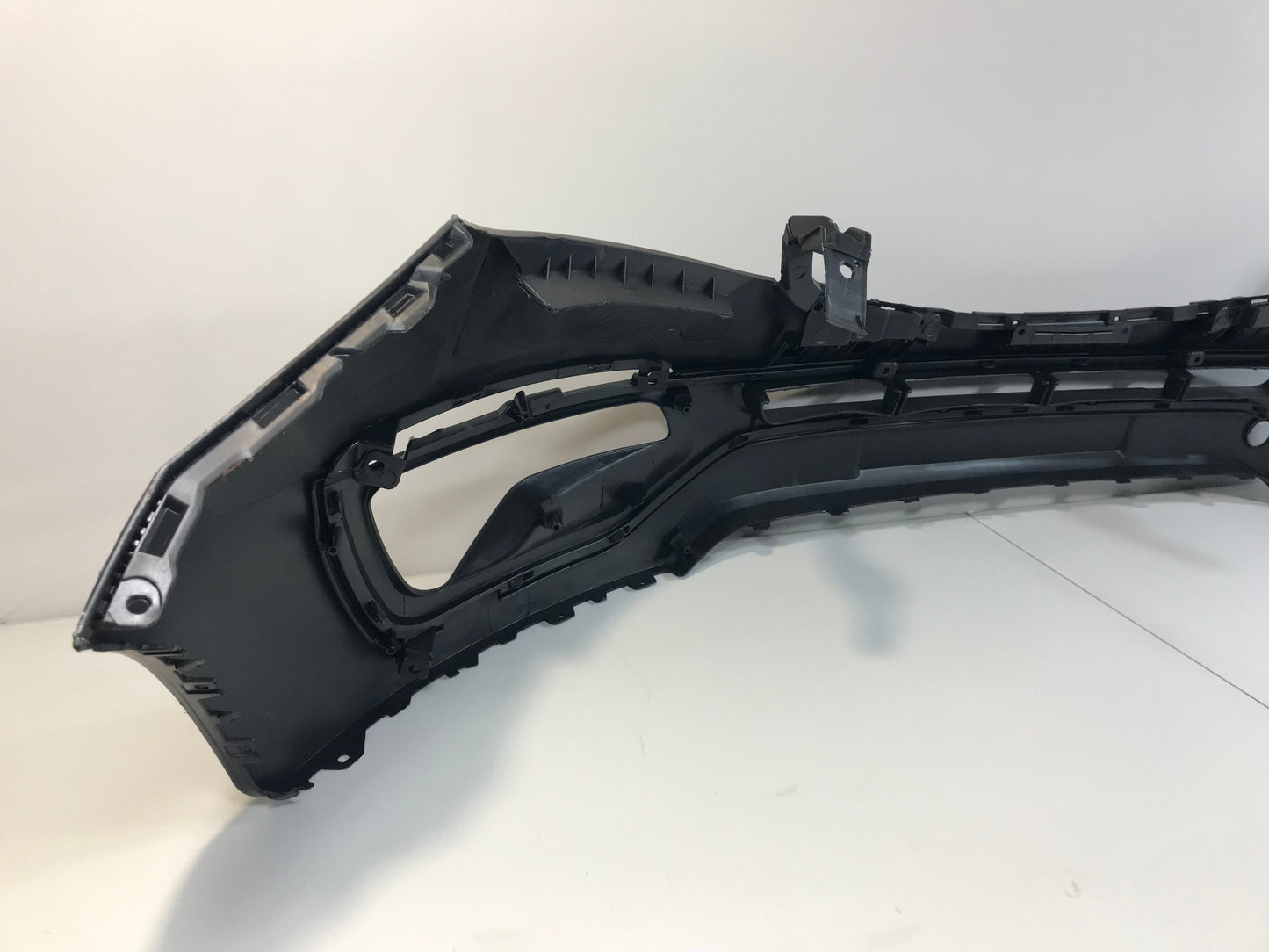 Kia Sportage 2010-2015 ( New ) Front Bumper 865113W000