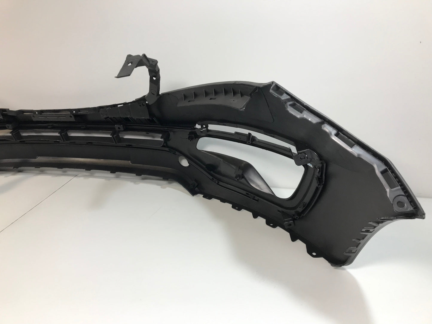 Kia Sportage 2010-2015 ( New ) Front Bumper 865113W000