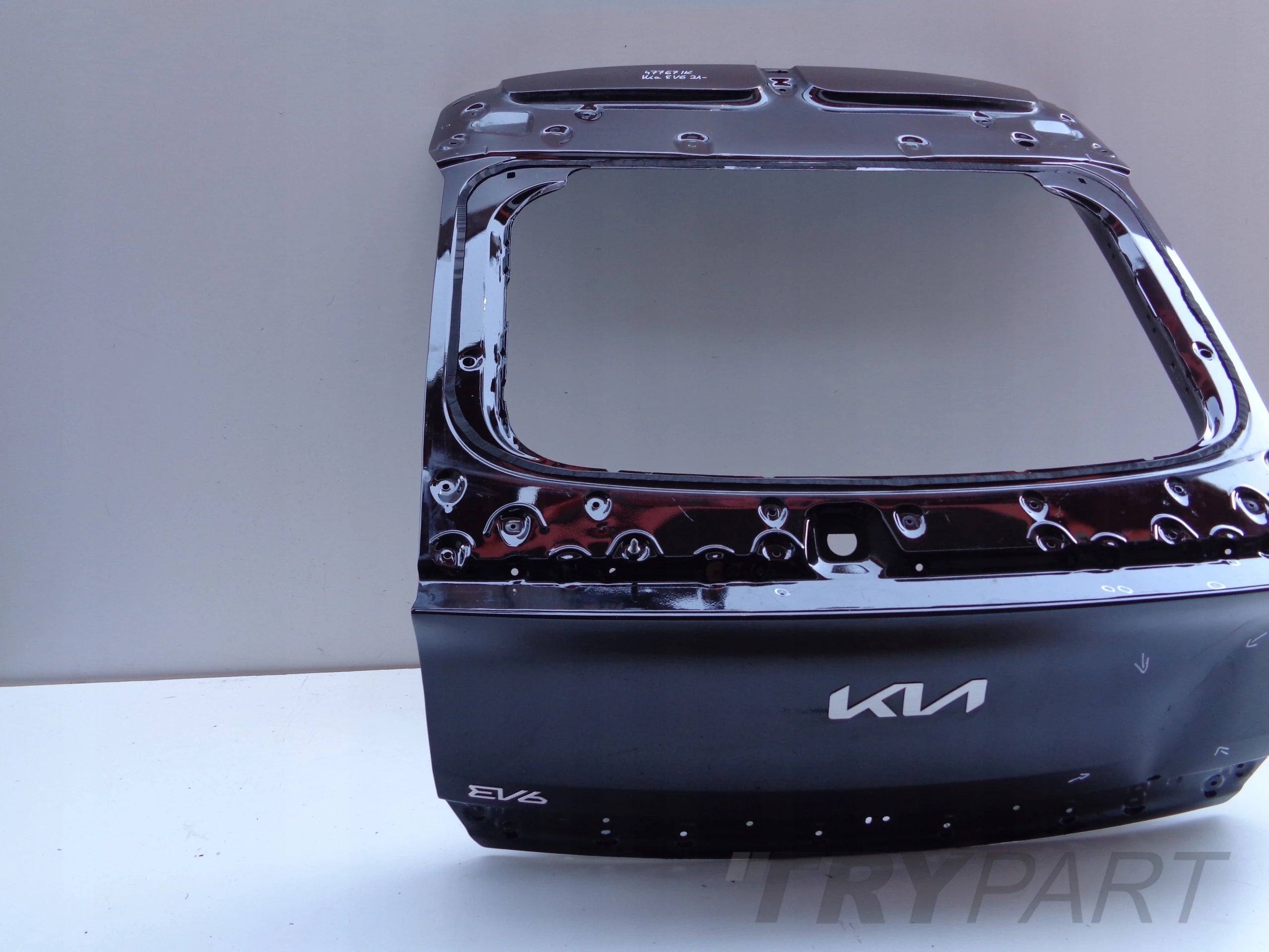 KIA EV6 REAR TAILGATE 21- NO. 47767