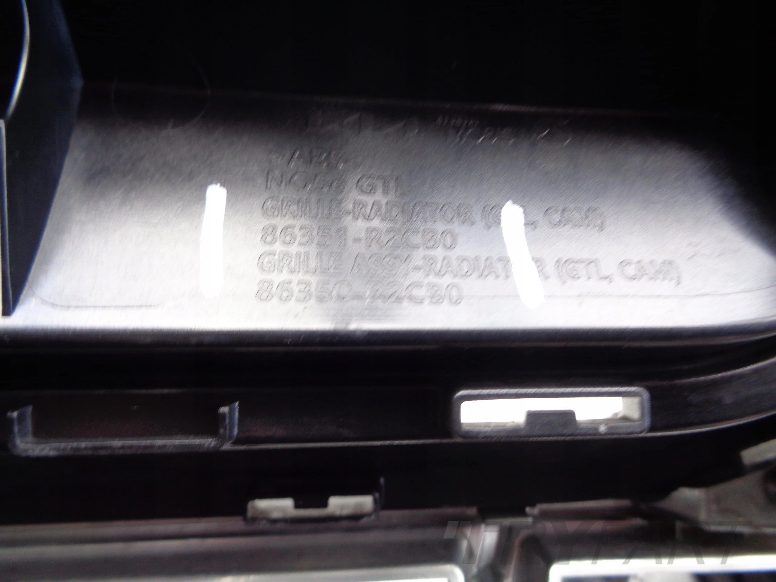 KIA SPORTAGE V 22- GT-LINE Grille Cover
