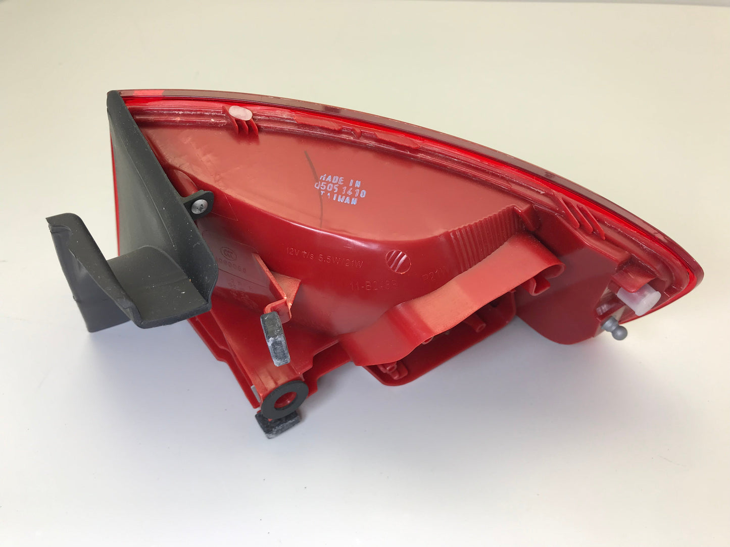 Audi A4/S4 2008-2011 Saloon Rear, Back New lamp left side on quarter panel 8K9945095