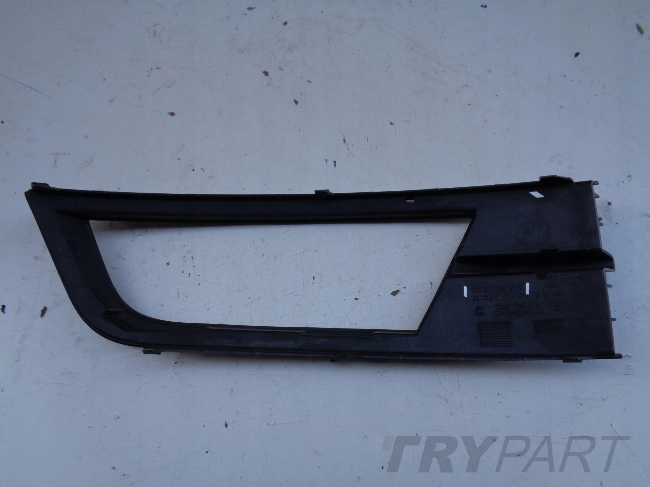 LEFT BUMPER GRILLE SKODA OCTAVIA III 3 5E 5E0 12-16