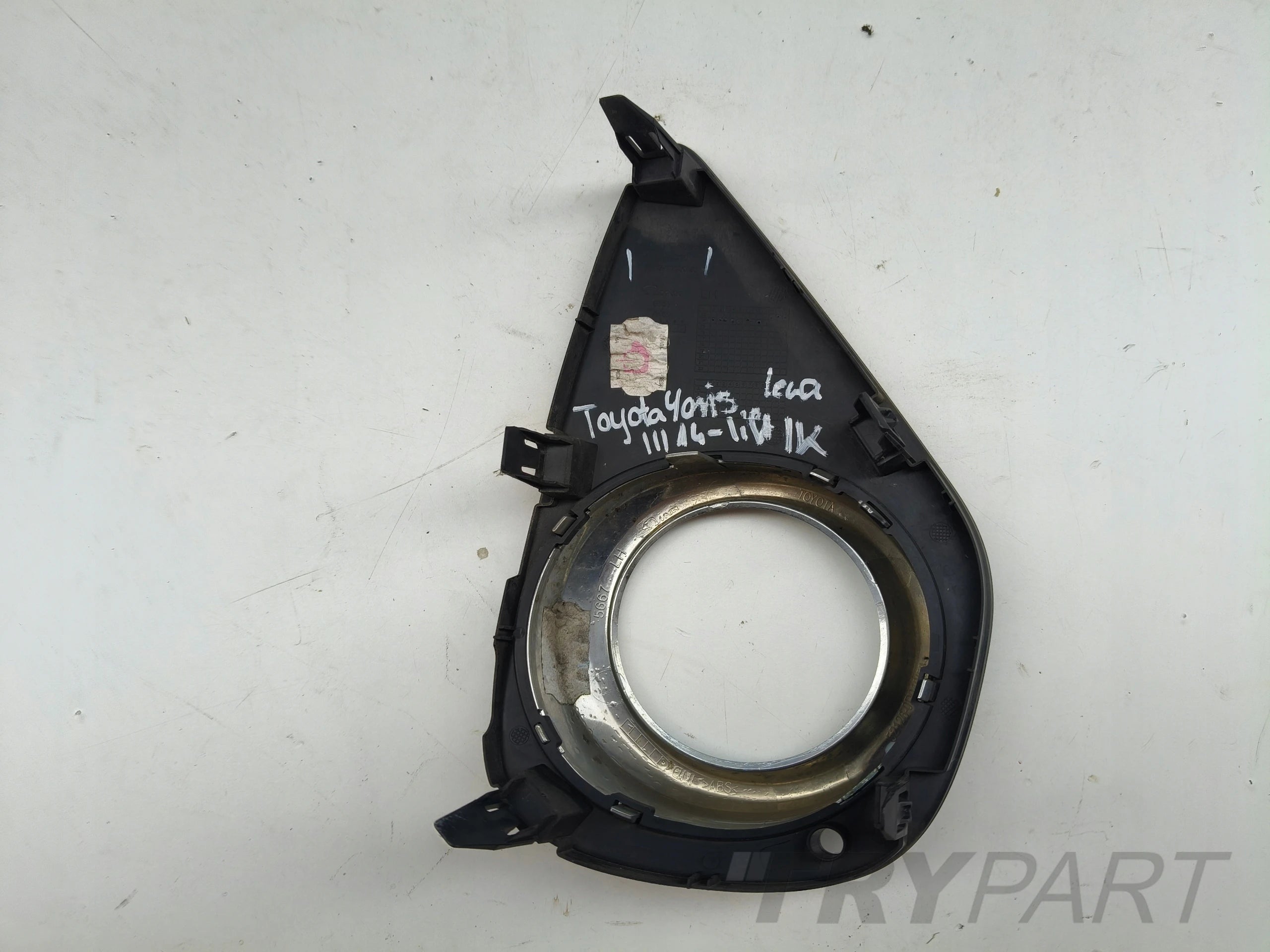 LEFT BUMPER GRILLE TOYOTA YARIS III 14- LIFT