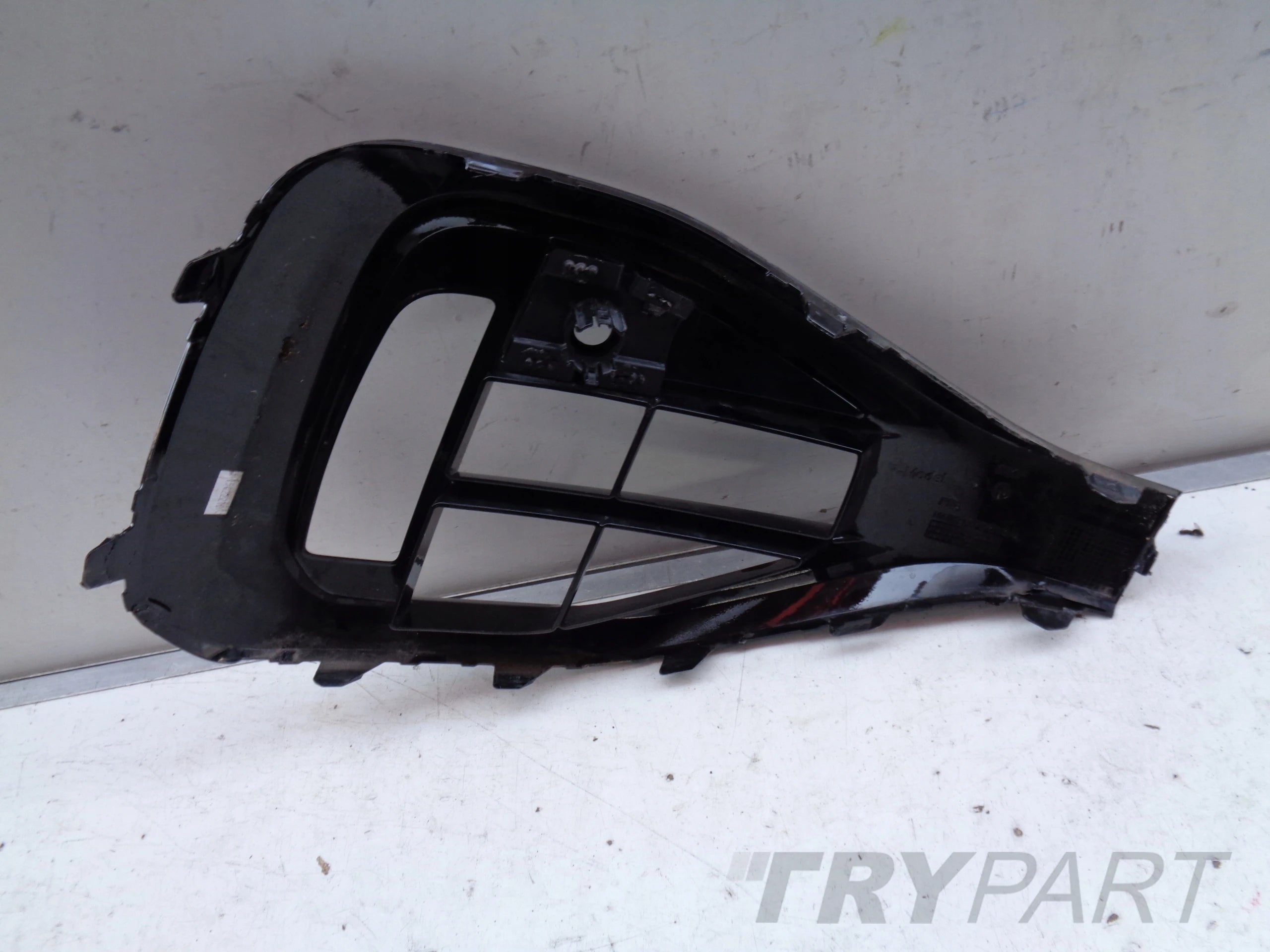 LEFT BUMPER GRILLE VW T-ROC 2GA 21- LIFT R-LINE