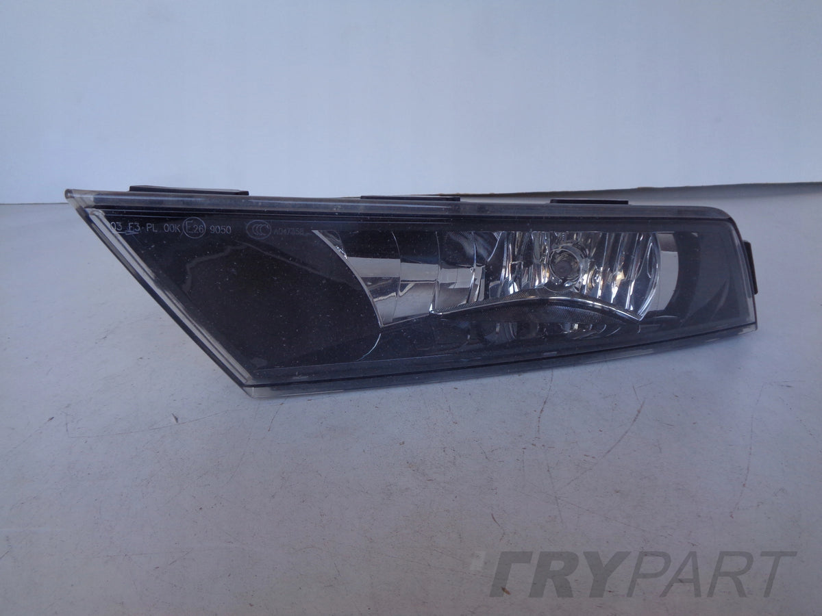 LEFT FOG LIGHT SKODA SUPERB III 3V 3V0 15-