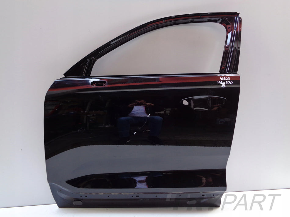 LEFT FRONT DOOR VOLVO XC40 18- NO. 46328