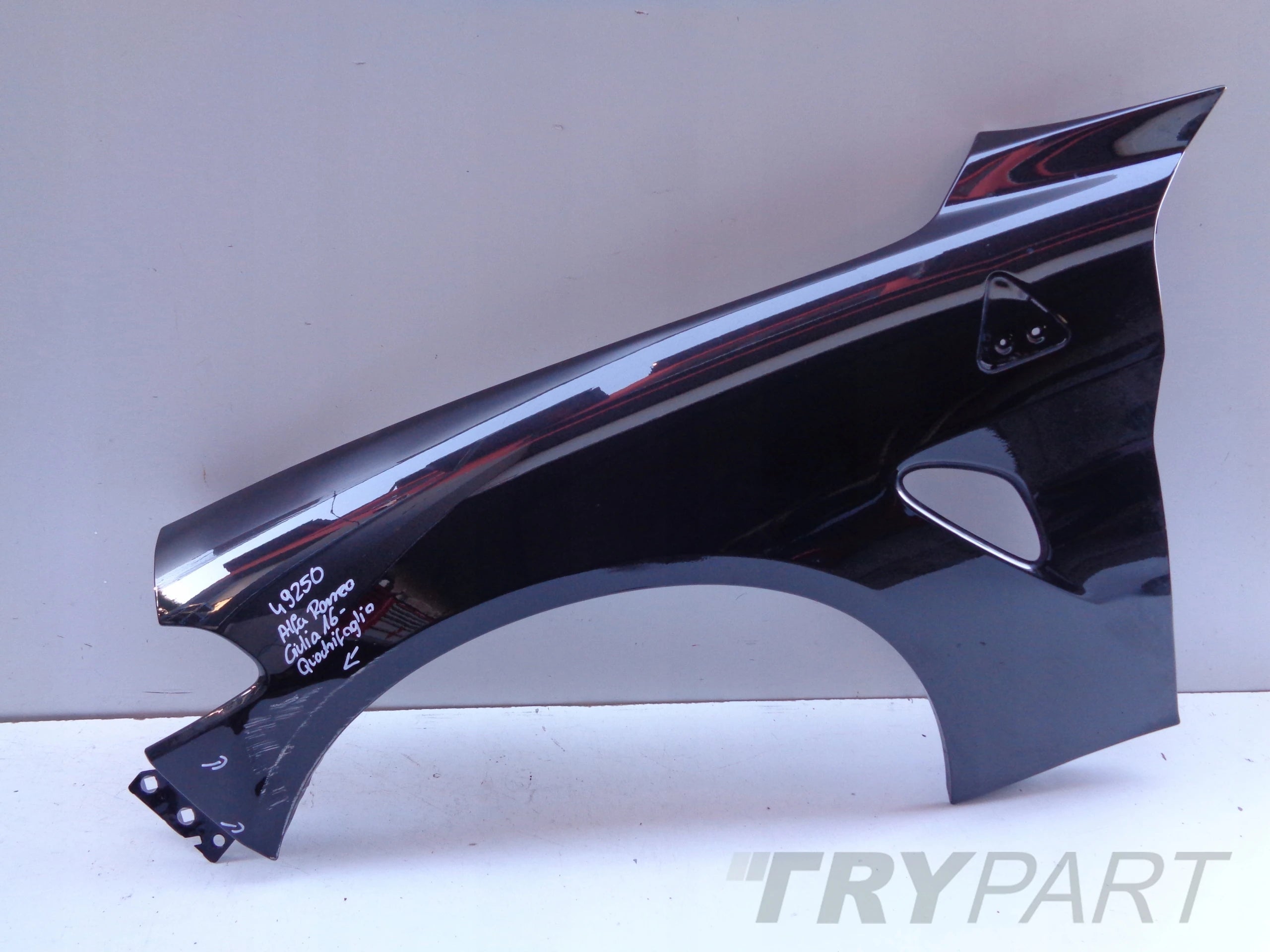 LEFT FRONT FENDER ALFA ROMEO GIULIA QUADRIFOGLIO 16- NO. 49250