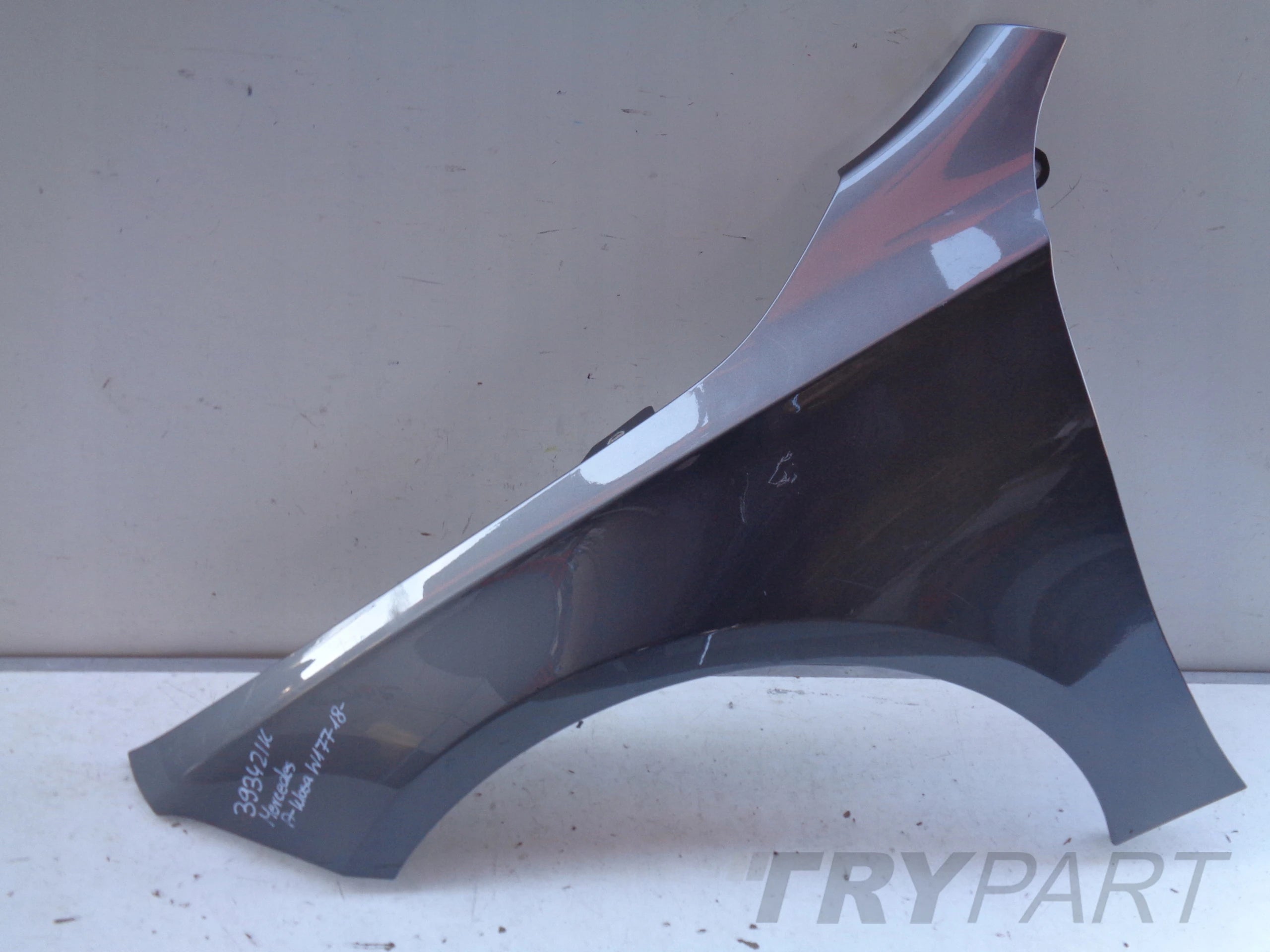LEFT FRONT FENDER MERCEDES A-CLASS W177 18- NO. 39342