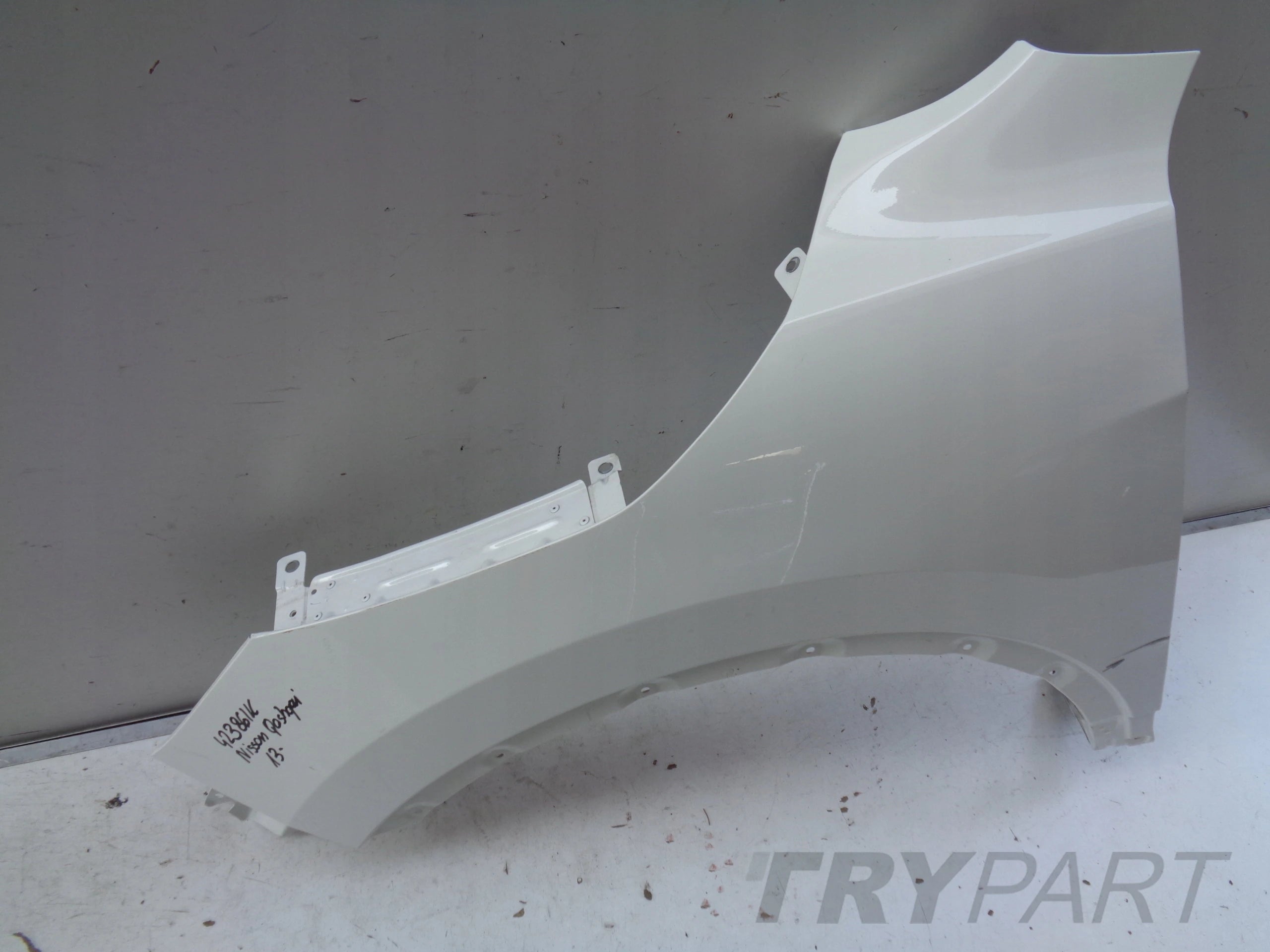 LEFT FRONT FENDER NISSAN QASHQAI 13- NO. 42386