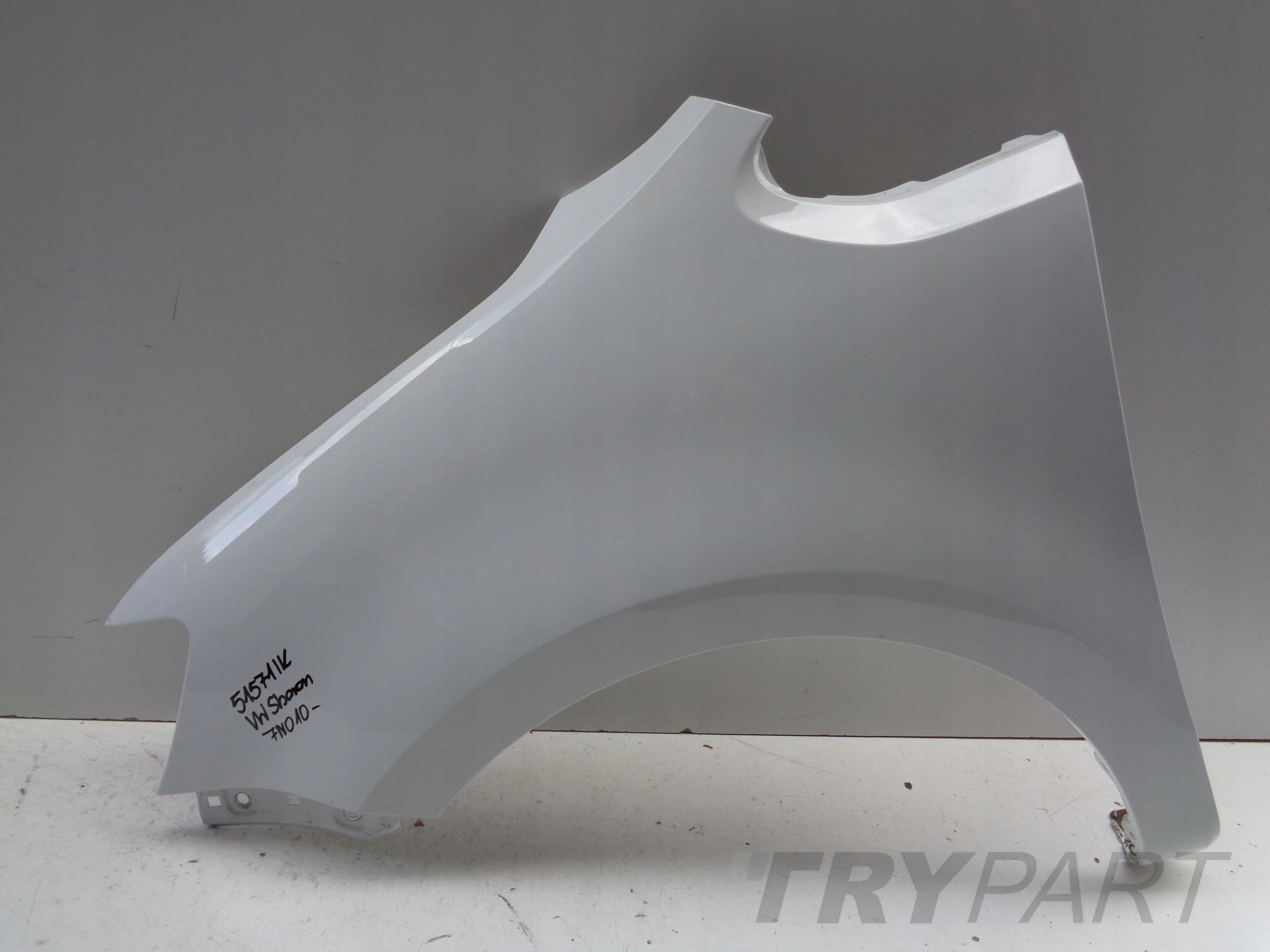 LEFT FRONT FENDER VW SHARAN 7N 7N0 10- SEAT ALHAMBRA 7N5 NO. 51571