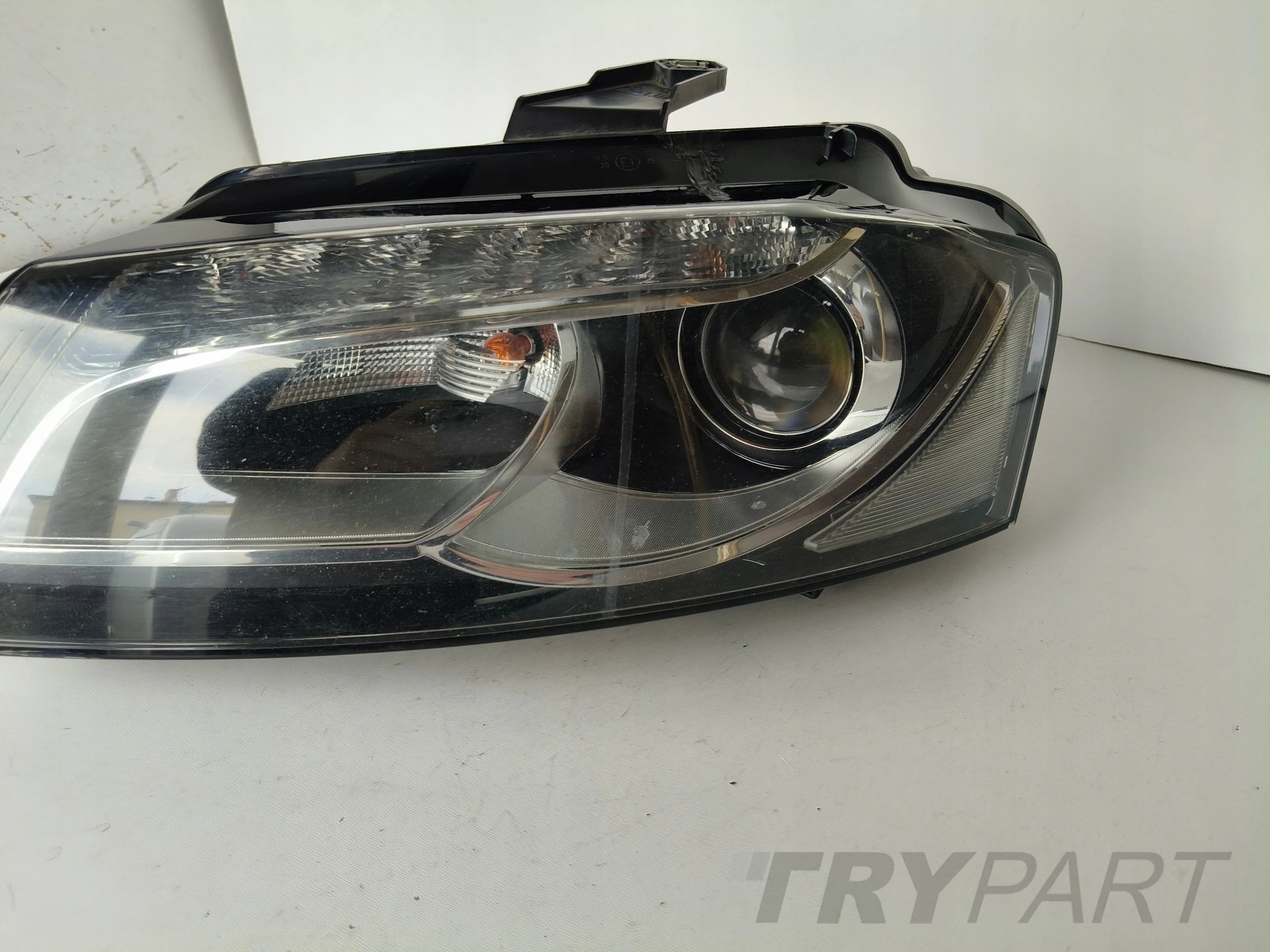LEFT HEADLIGHT AUDI A3 8P 8P0 08-12 XENON LED NON-ADAPTIVE