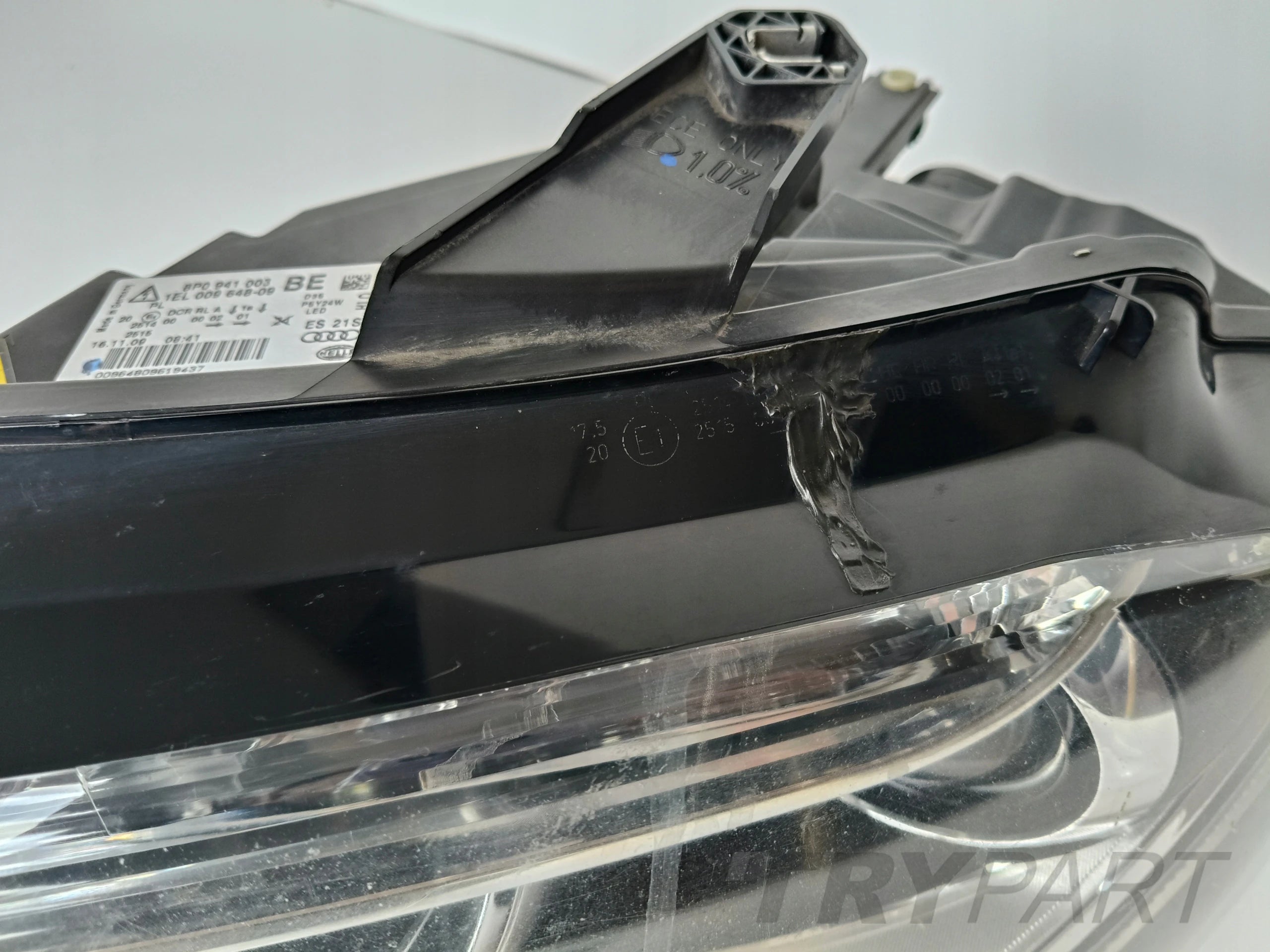 LEFT HEADLIGHT AUDI A3 8P 8P0 08-12 XENON LED NON-ADAPTIVE