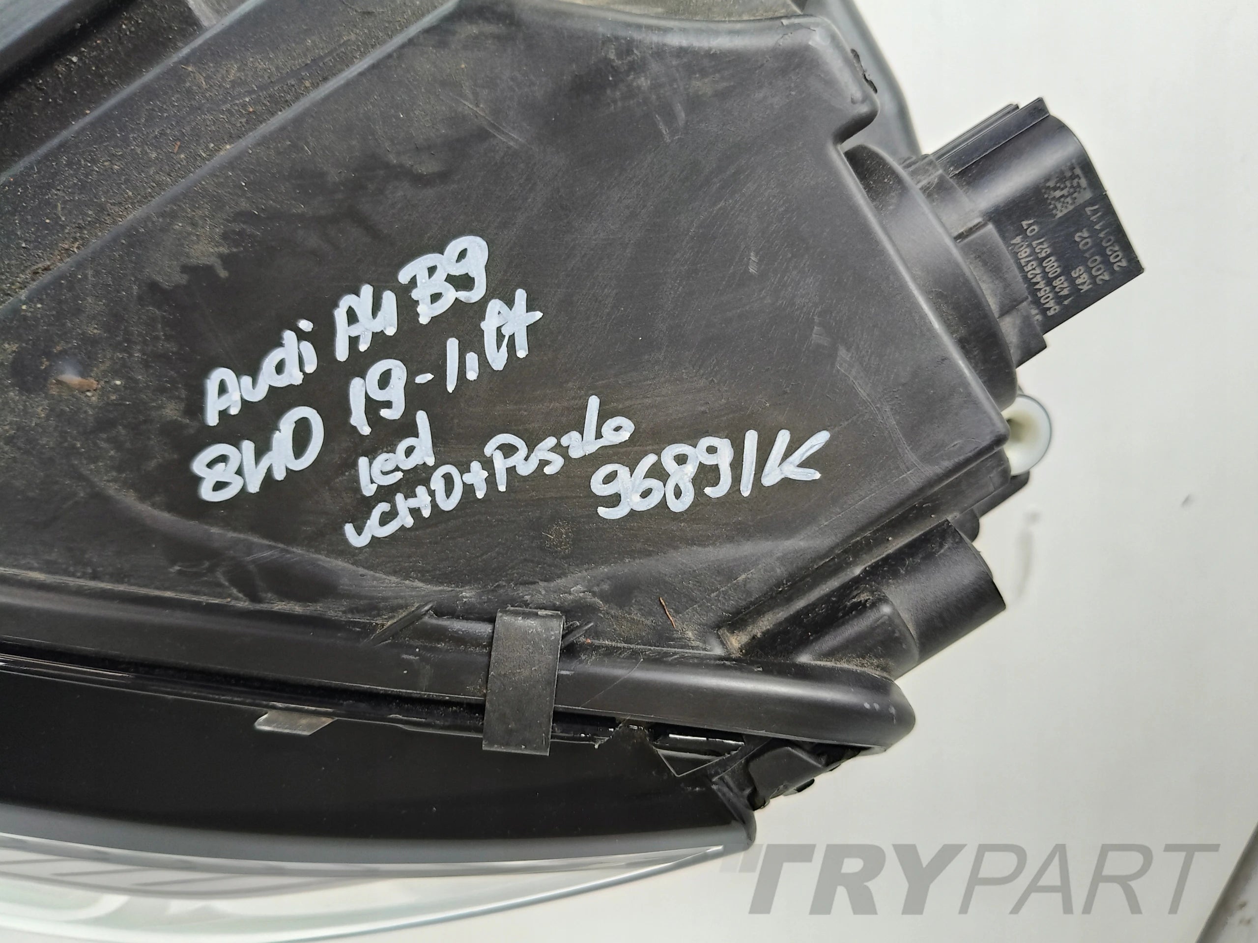 LEFT HEADLIGHT AUDI A4 B9 8W 8W0 19- LIFT FULL LED