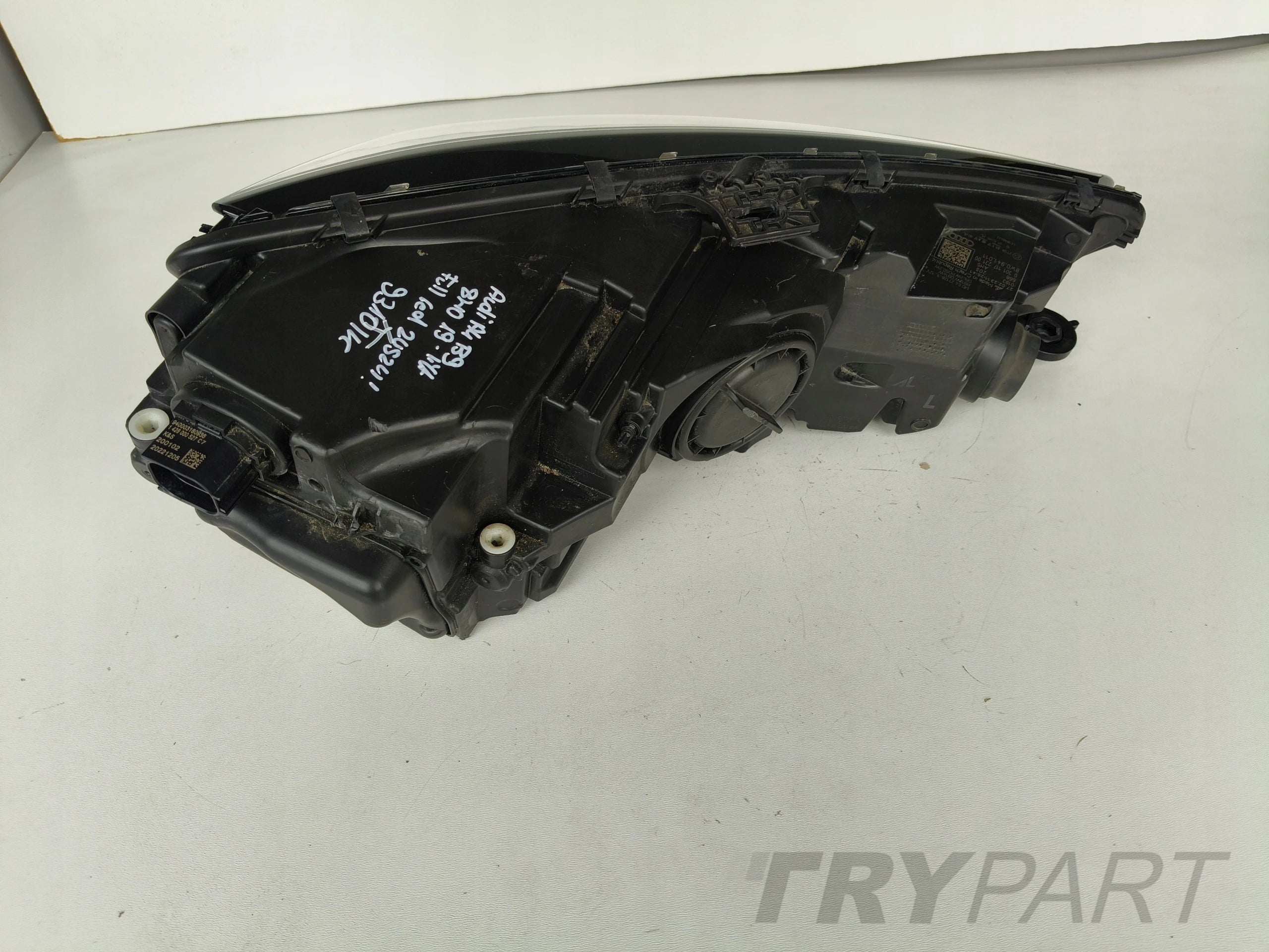 LEFT HEADLIGHT AUDI A4 B9 8W 8W0 19- LIFT FULL LED