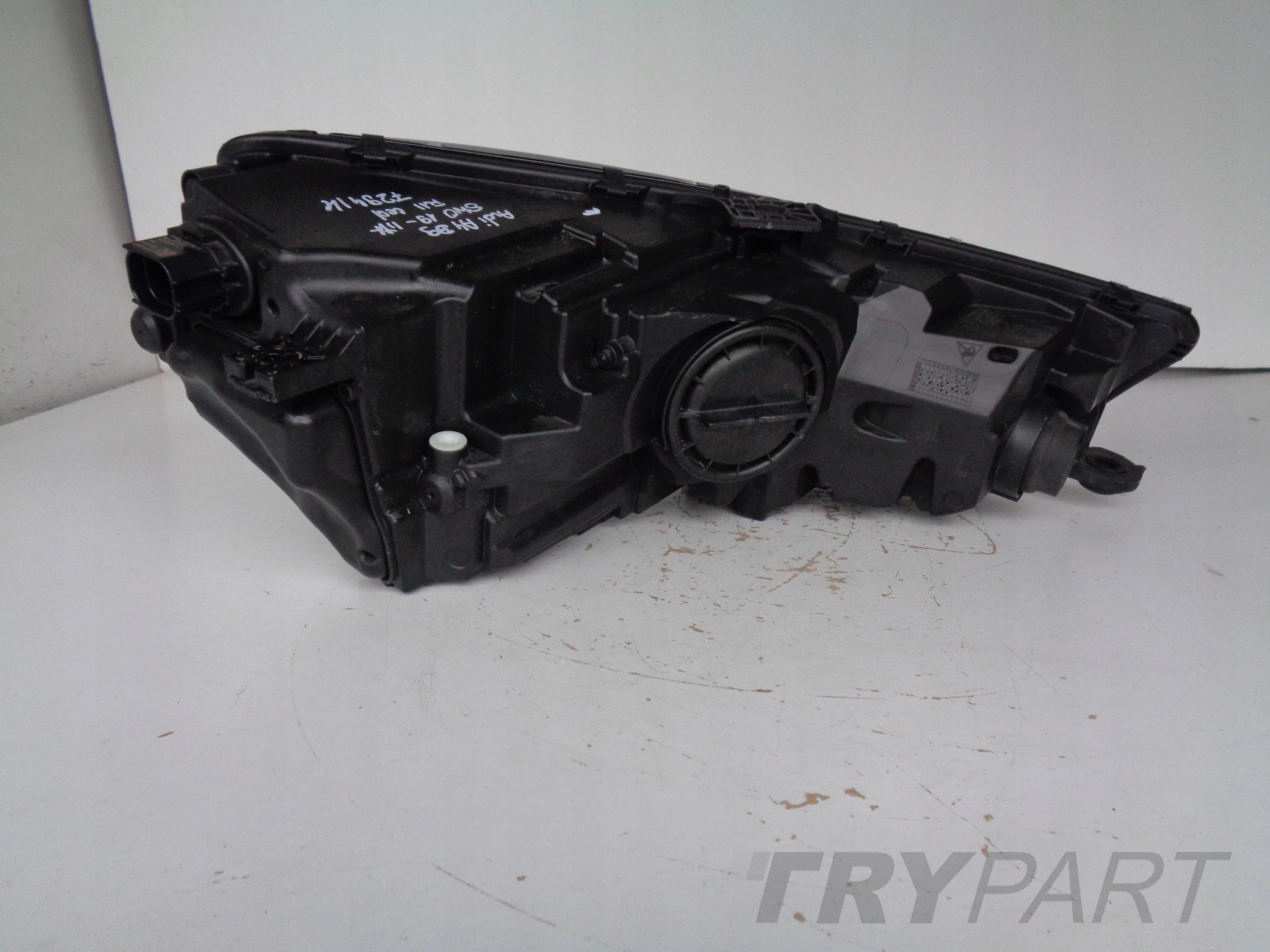 LEFT HEADLIGHT AUDI A4 B9 8W 8W0 19- LIFT FULL LED