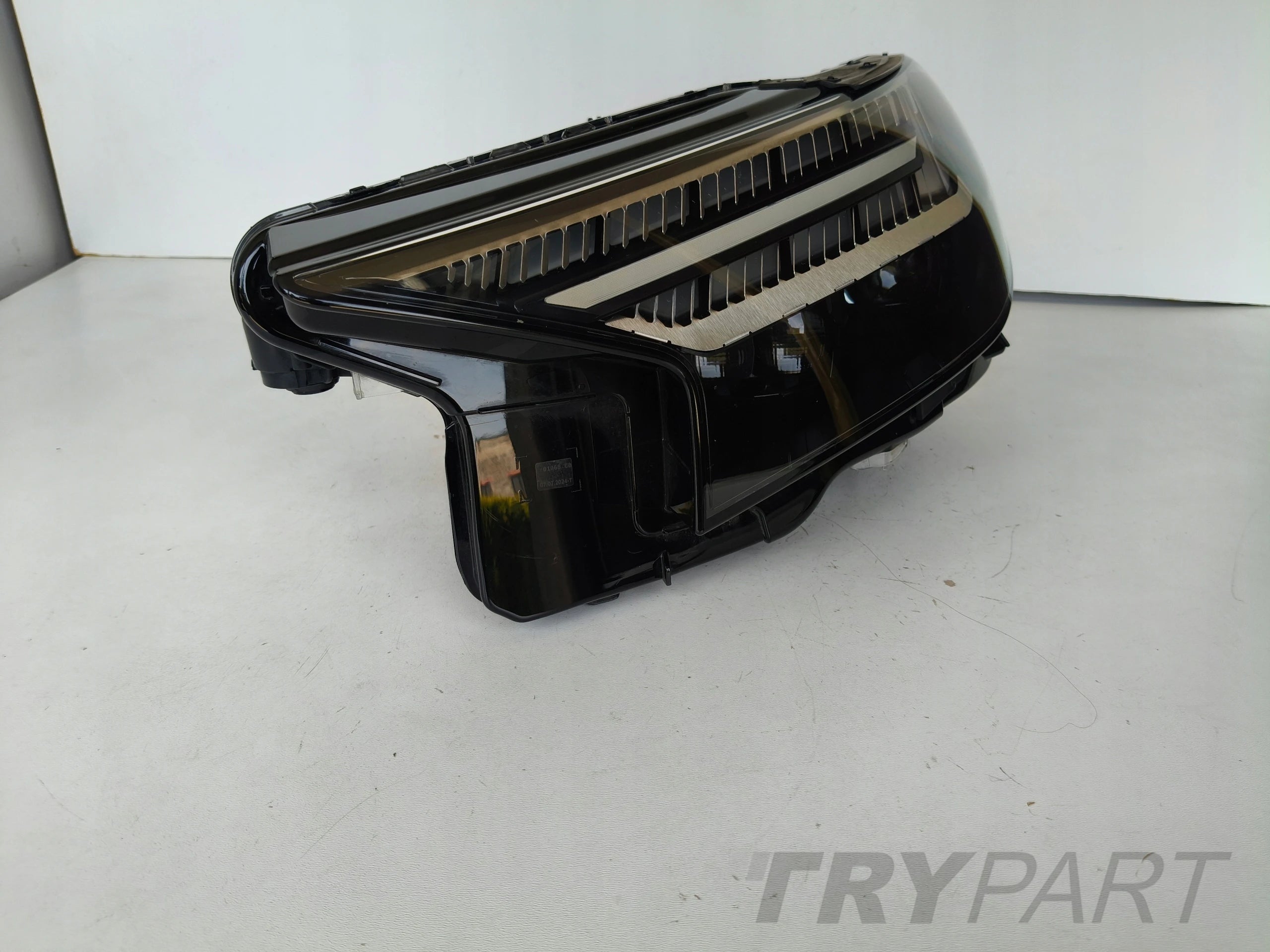 LEFT HEADLIGHT AUDI Q4 89A FULL LED MATRIX